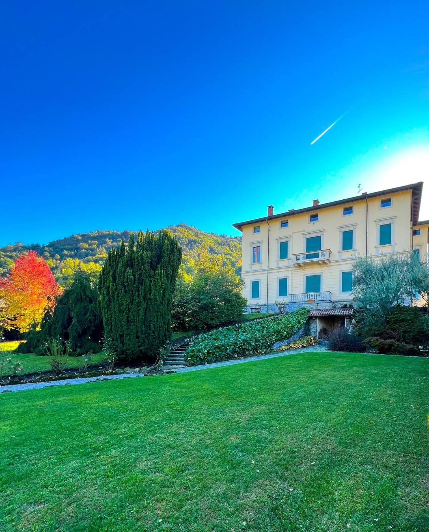 Regal With View And Free Parking Apartment Bellagio