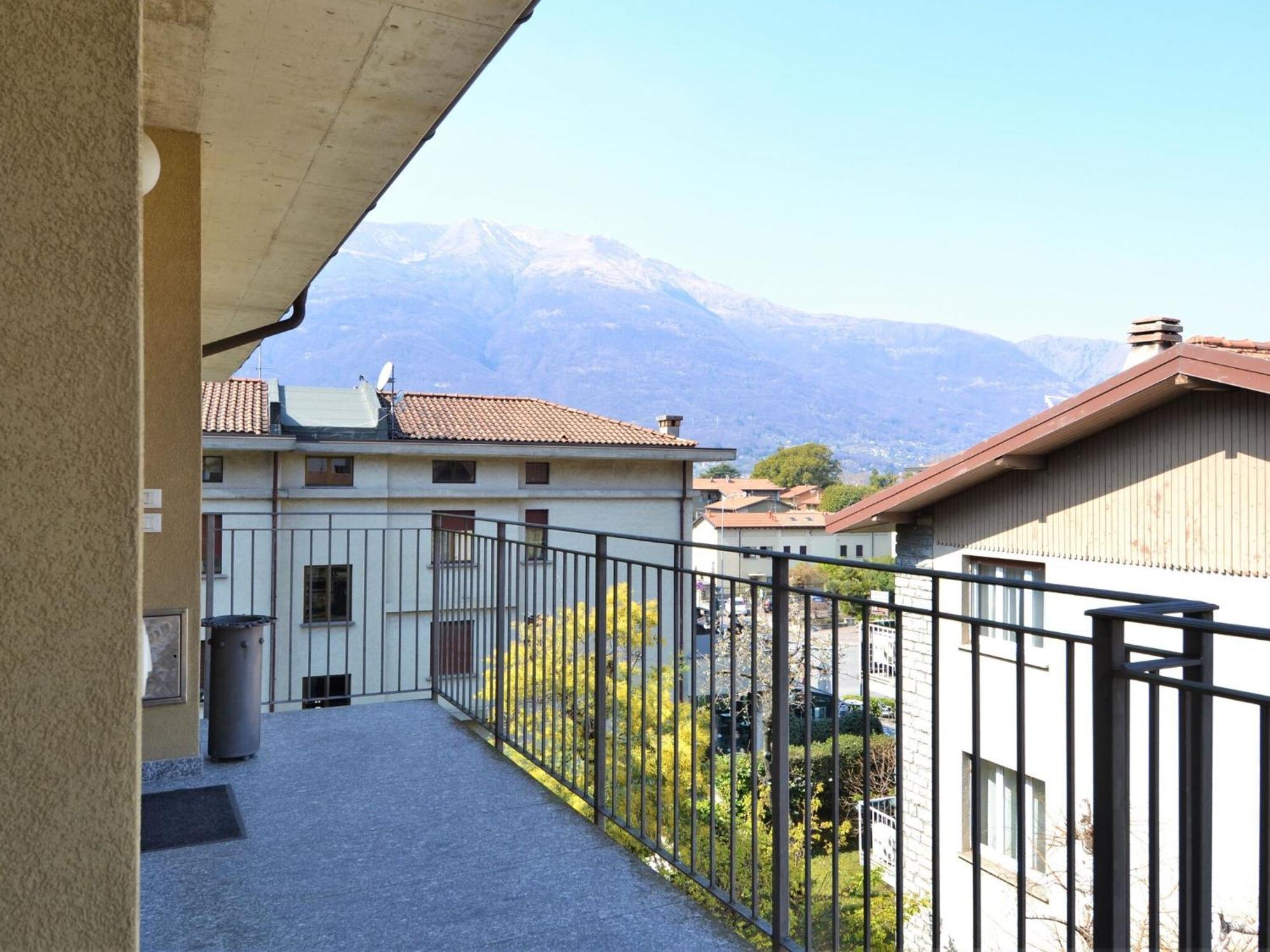 Simplistic In With Balcony Terrace *