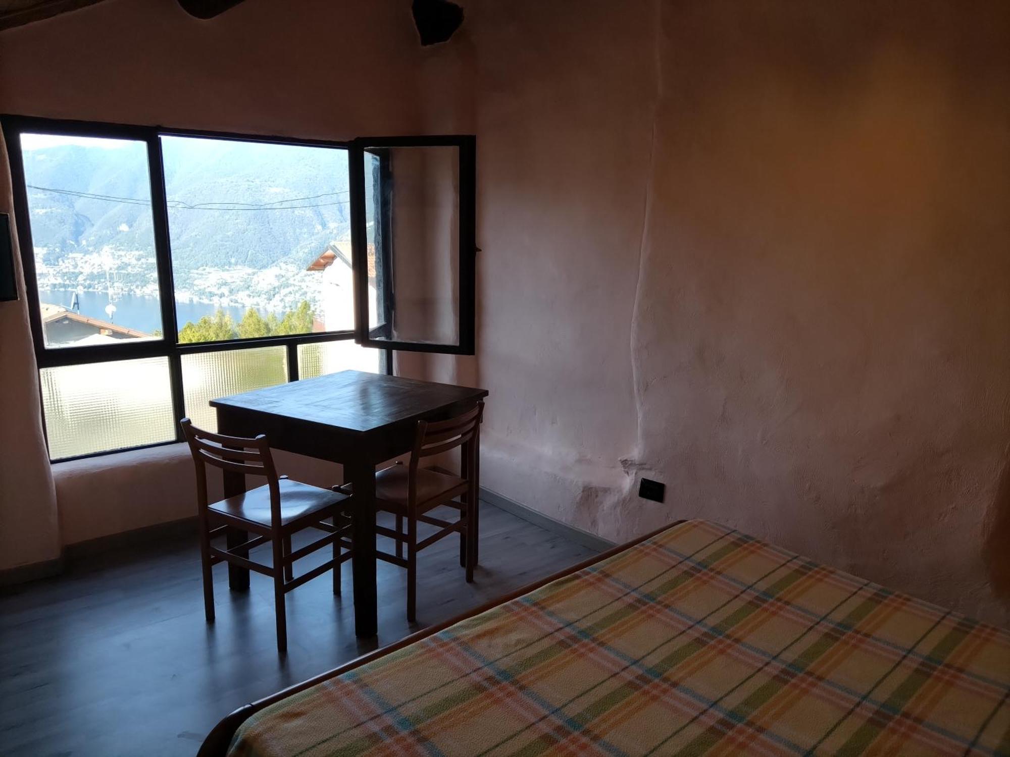 Casa Tarcisio Faggeto Lario