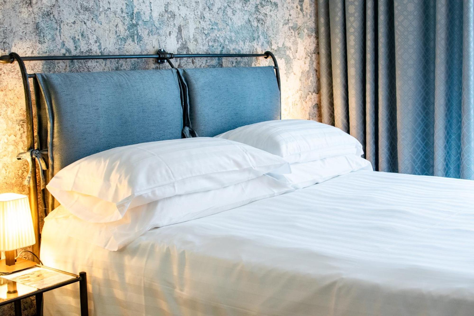 Du & Hotel 3*
