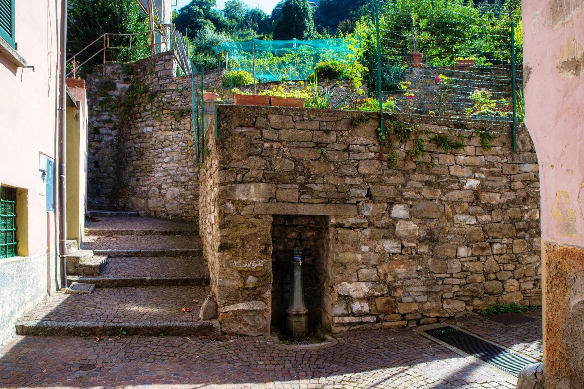 Villa Lumina House - Private Garden & View