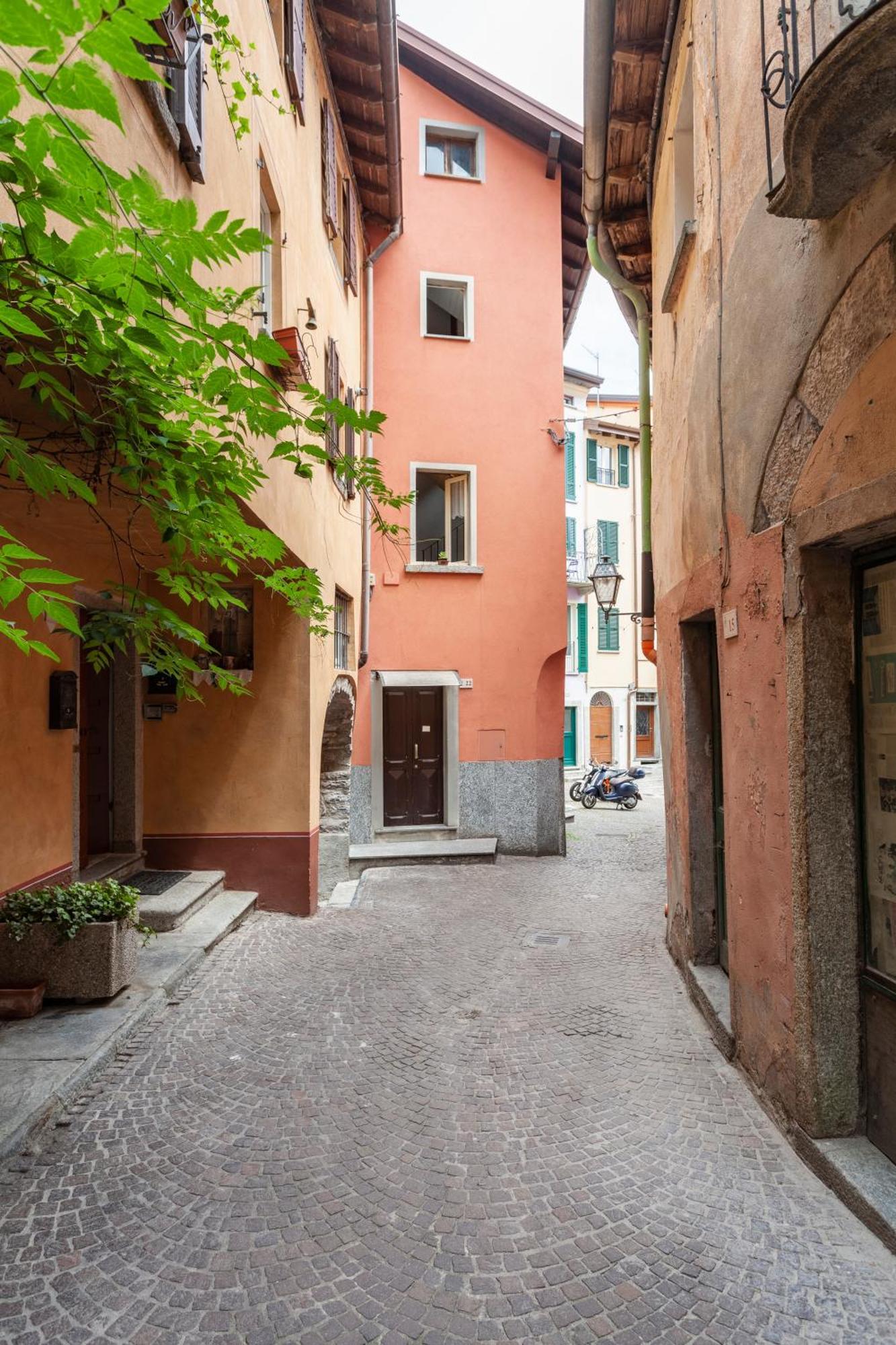 Finestra Sul * Argegno