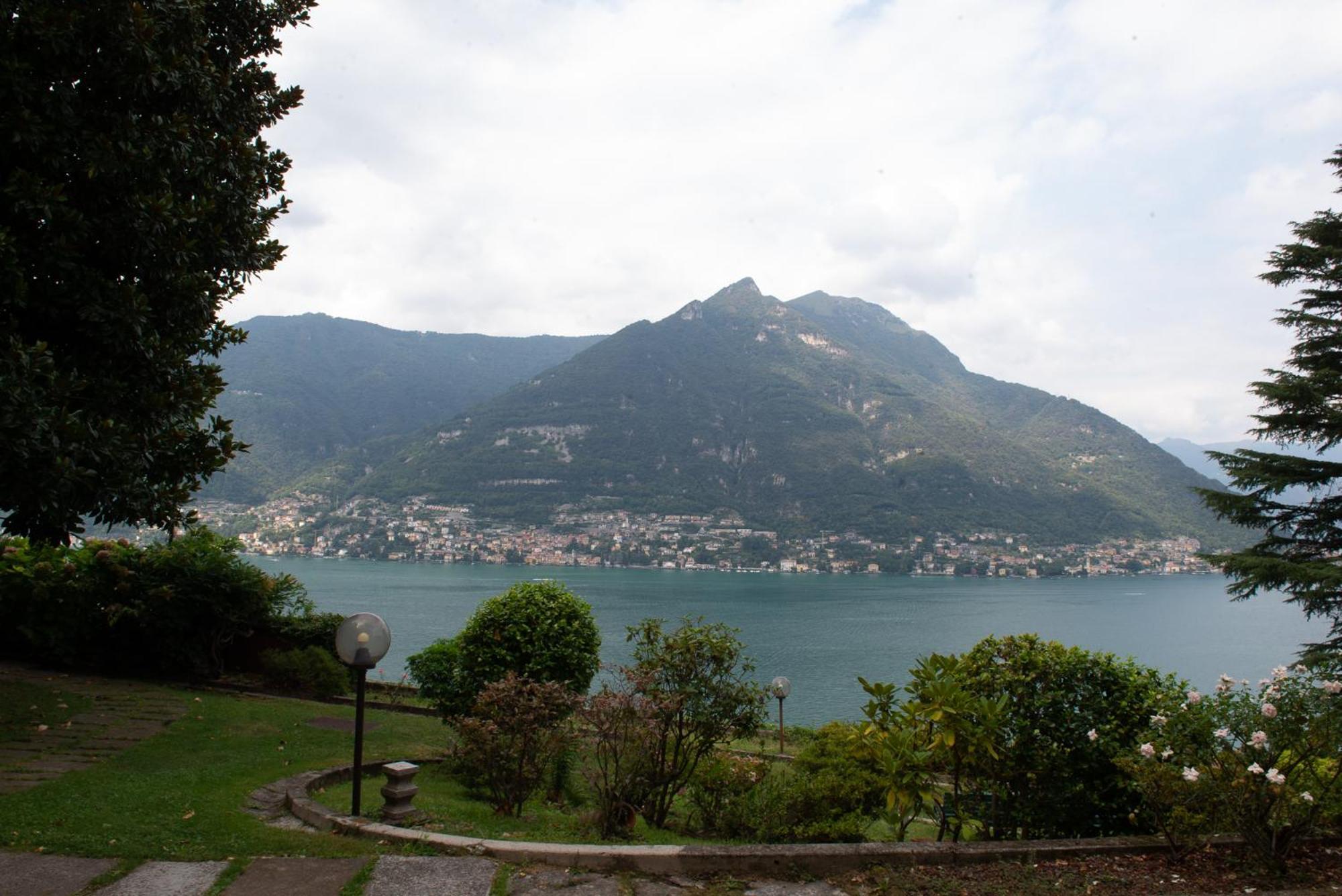 Bella Vista Sul Di Appartamento Faggeto Lario