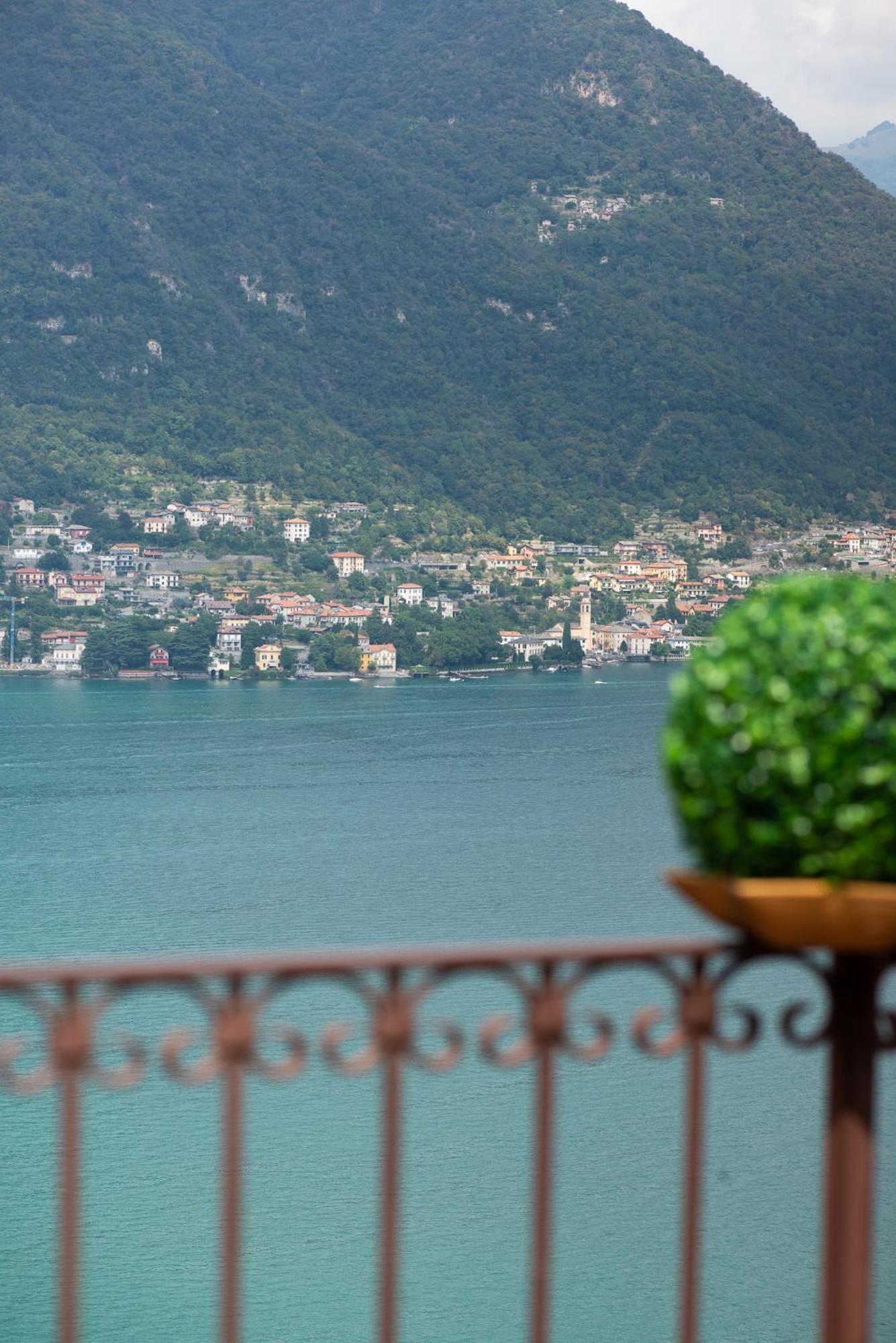 Bella Vista Sul Di *