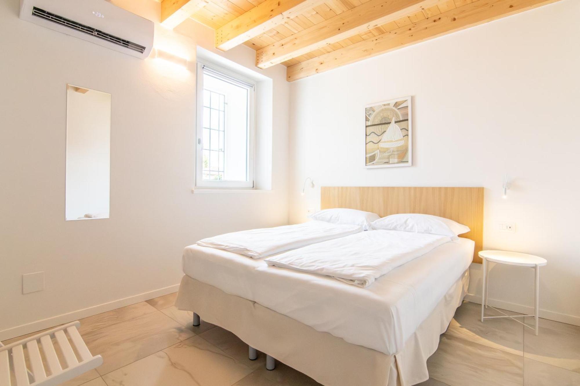 R&b Al Bed & Breakfast Domaso