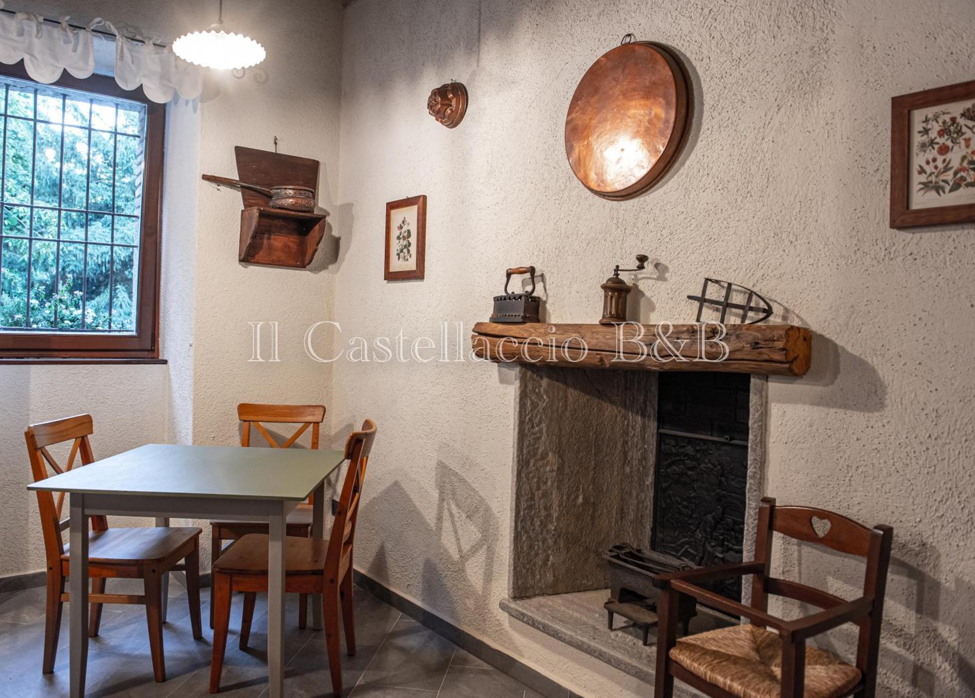 Bed & Breakfast Il Castellaccio - Albavilla