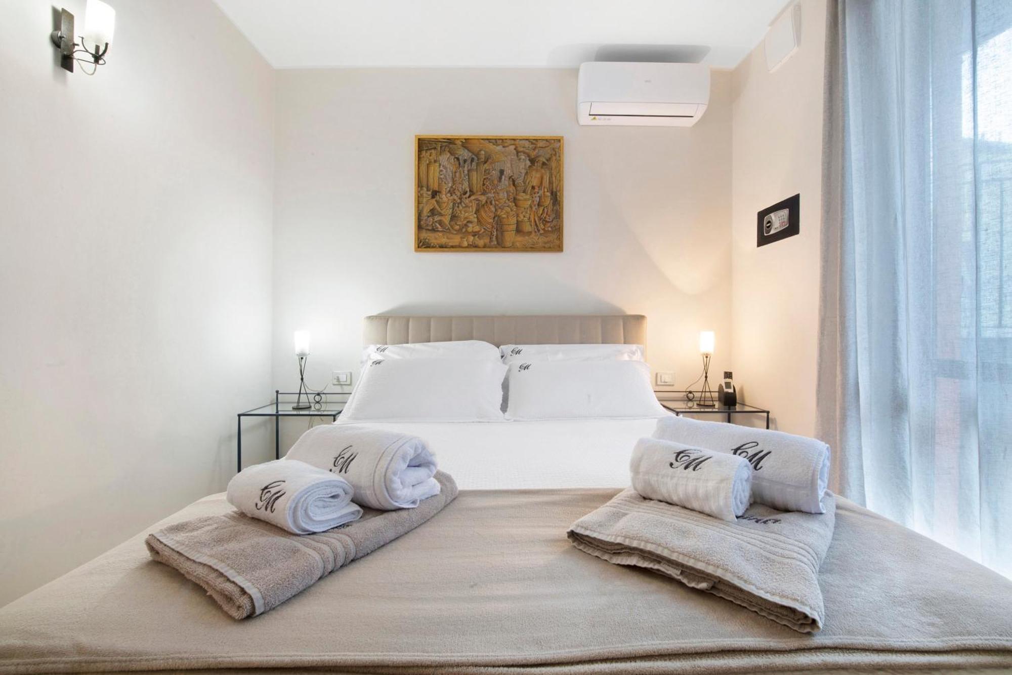 Casa Marina Private Garden Holiday home *