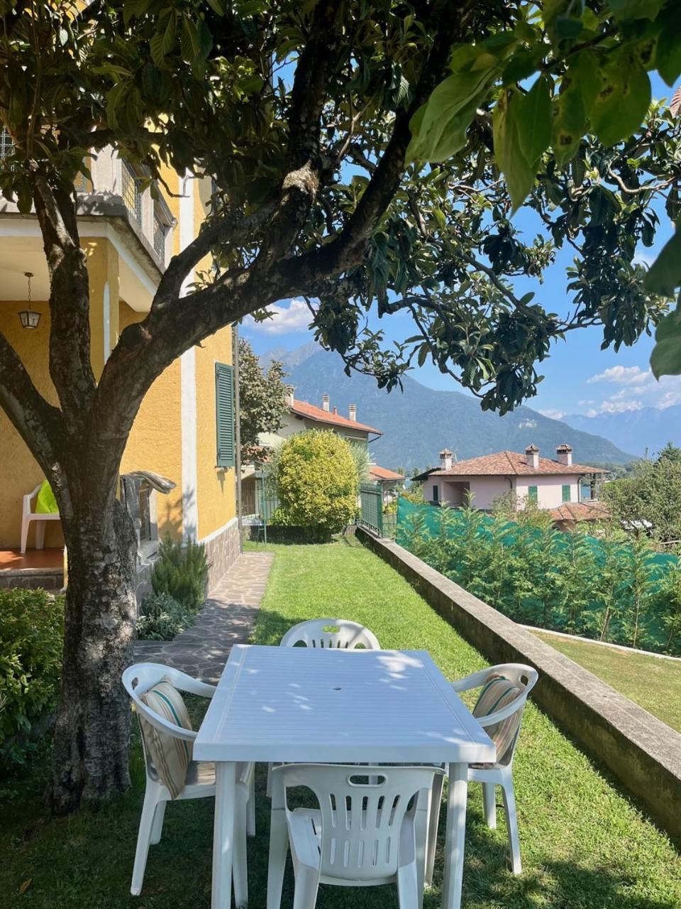 Casa Gialla Apartment