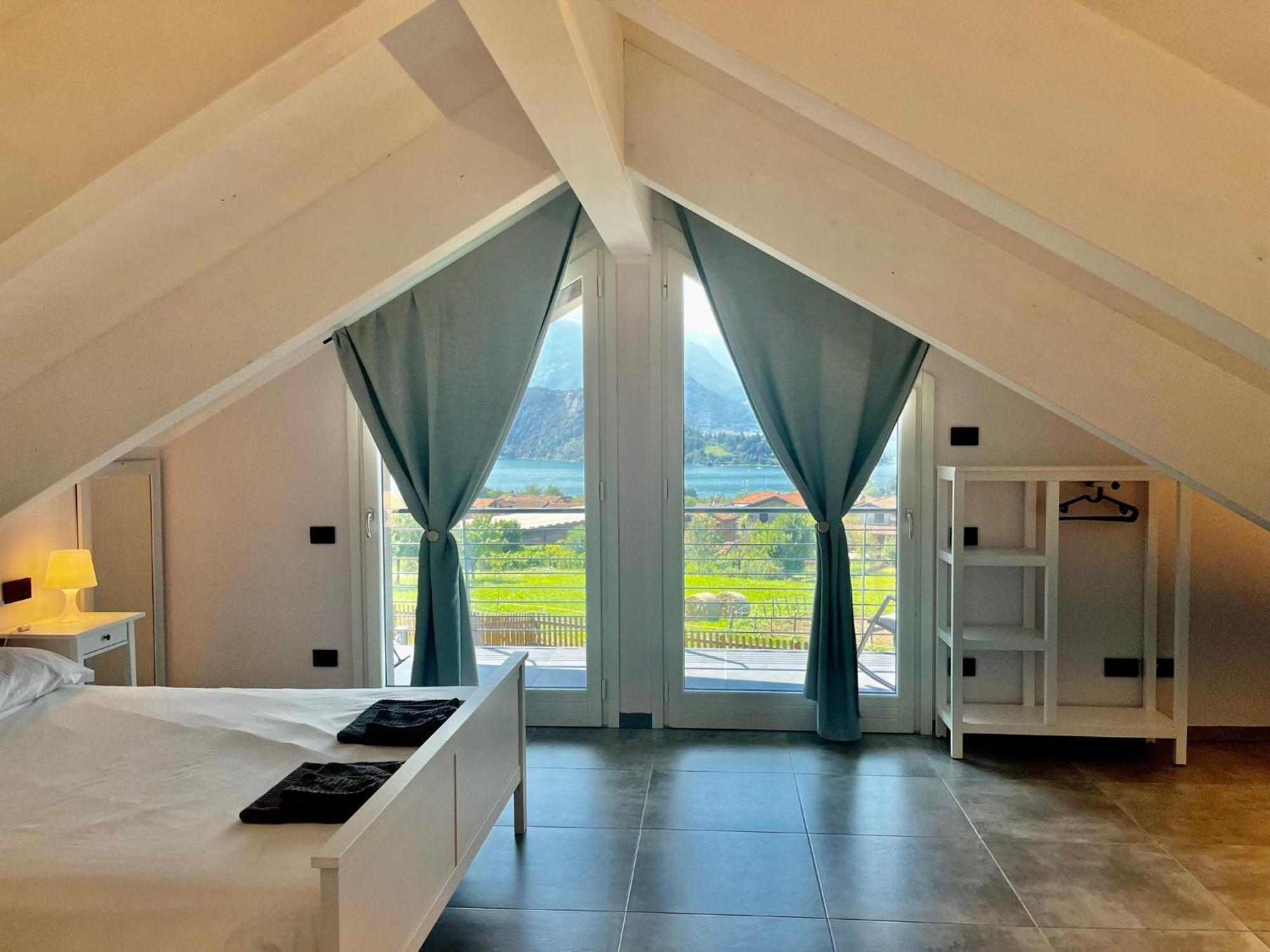 Villa Tivano, Vista Mozzafiato Colico