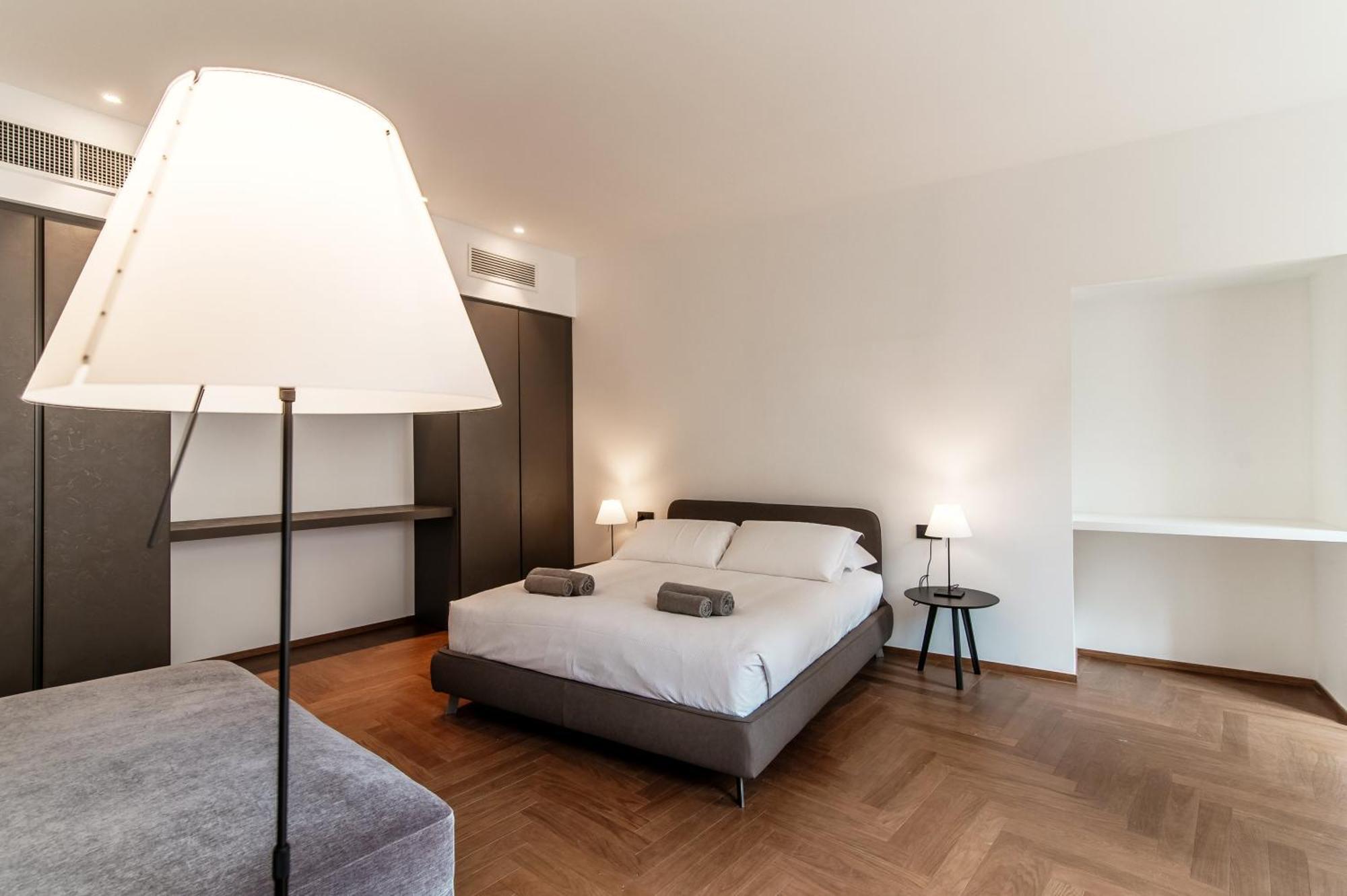Dome's Magic - The House Of Travelers Como