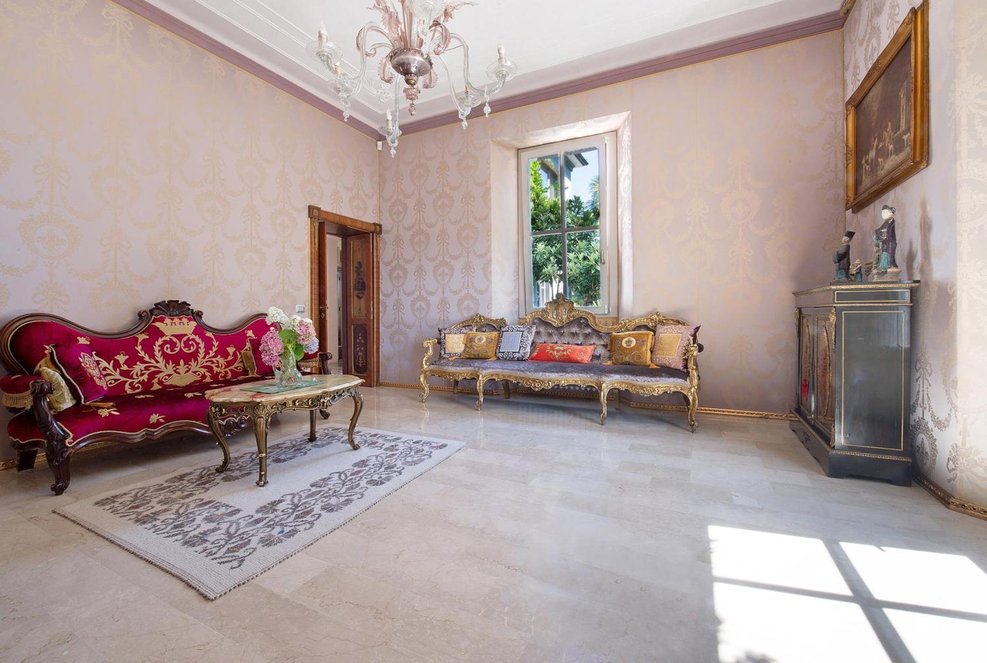Historic Argegno Villa Dizzasco