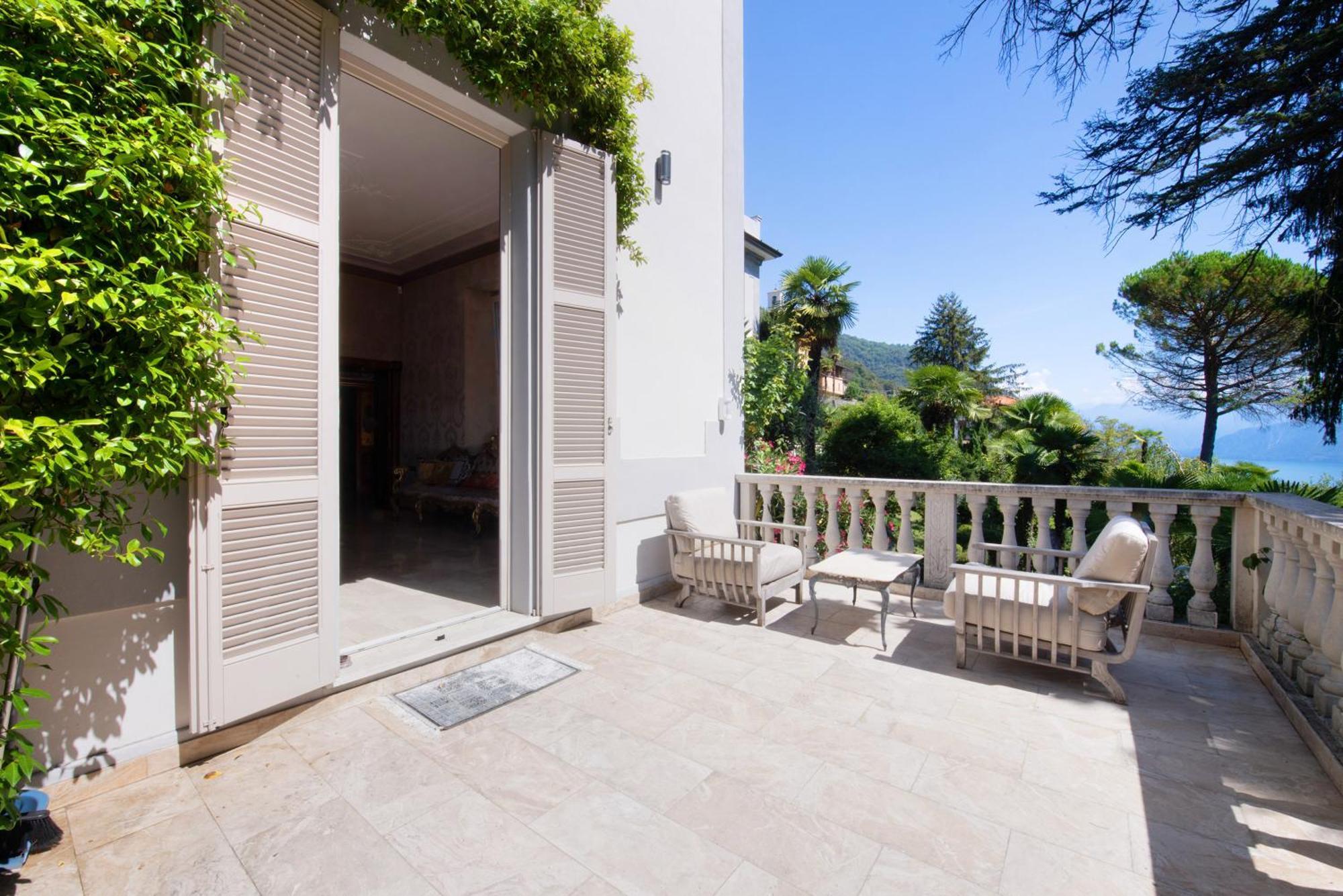 Historic Argegno Villa Dizzasco