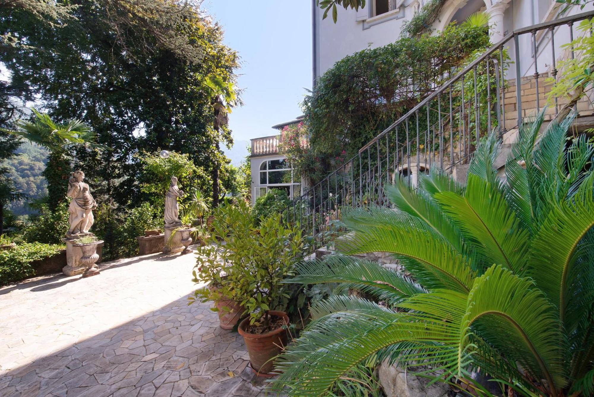 Historic Argegno Dizzasco