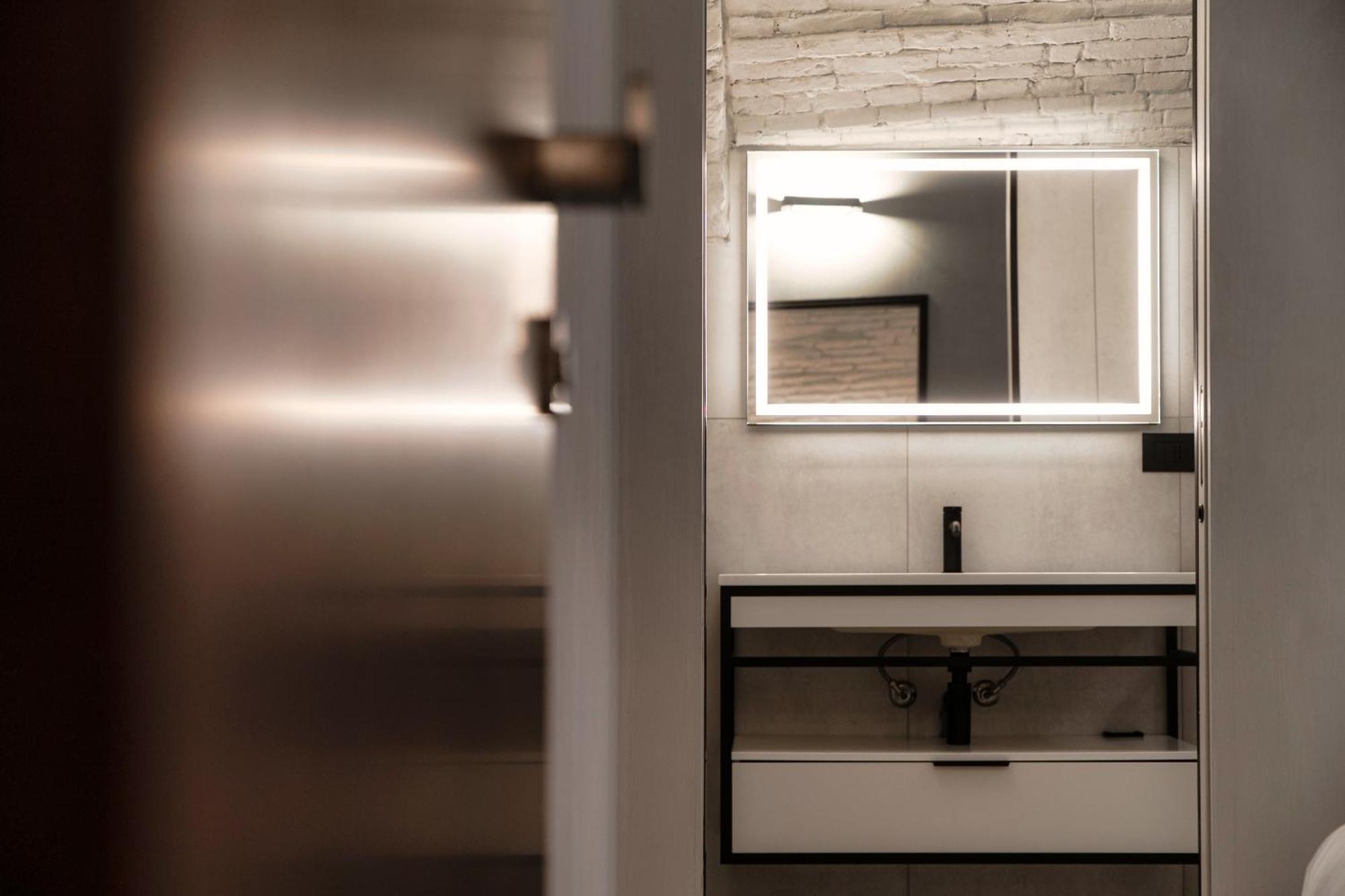 Lorodellago - The House Of Travelers Apartment *