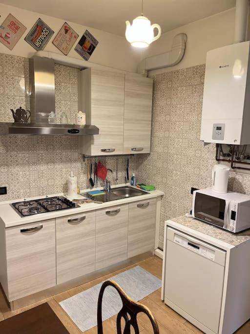 100mq 5 Mins To Center + Free Park And View Apartment
