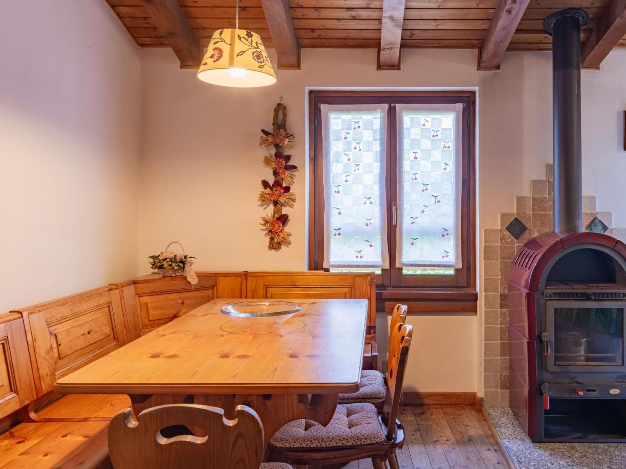 Apartment Sogno Di Elvira By Interhome