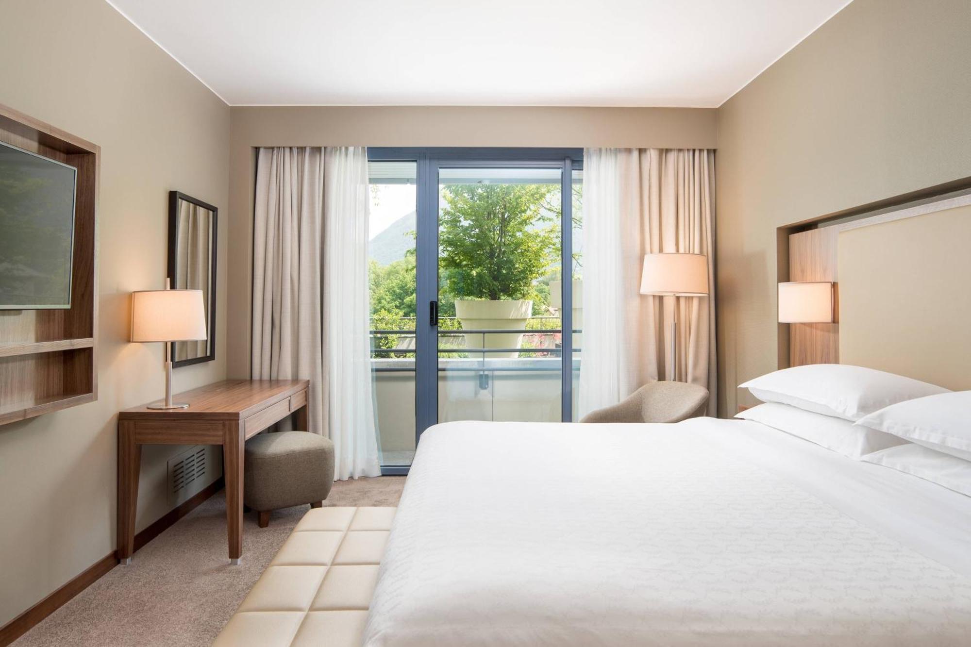Sheraton Hotel 4*