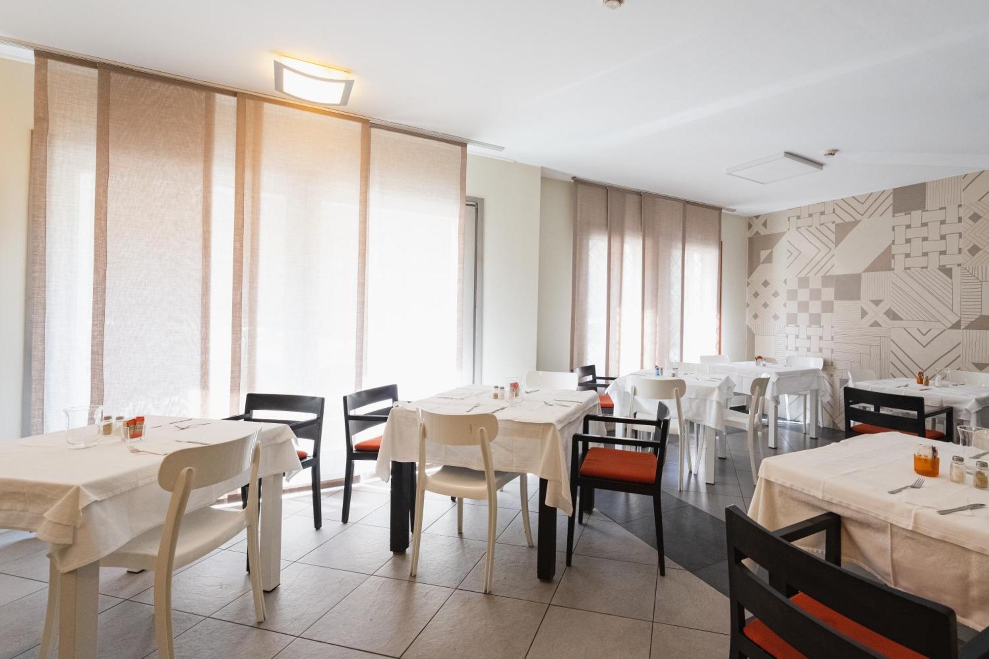 Hotel Parini Hotel Bosisio Parini