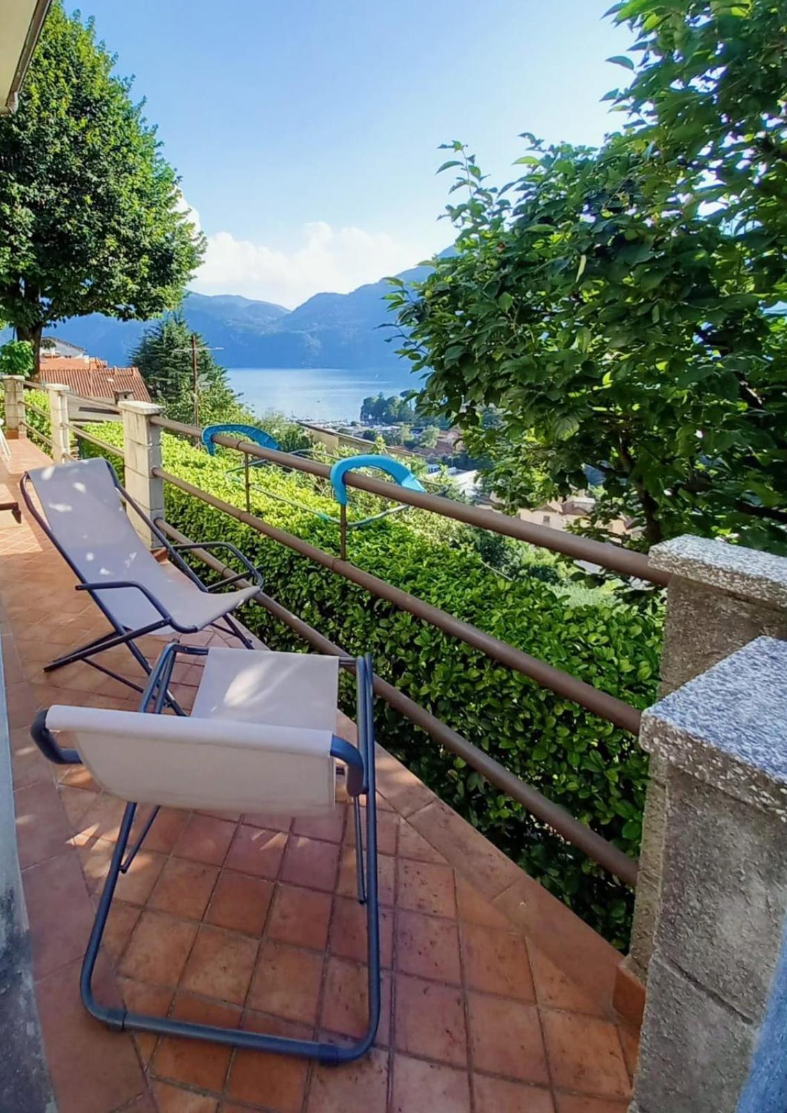 And Guzzi View - Holiday home