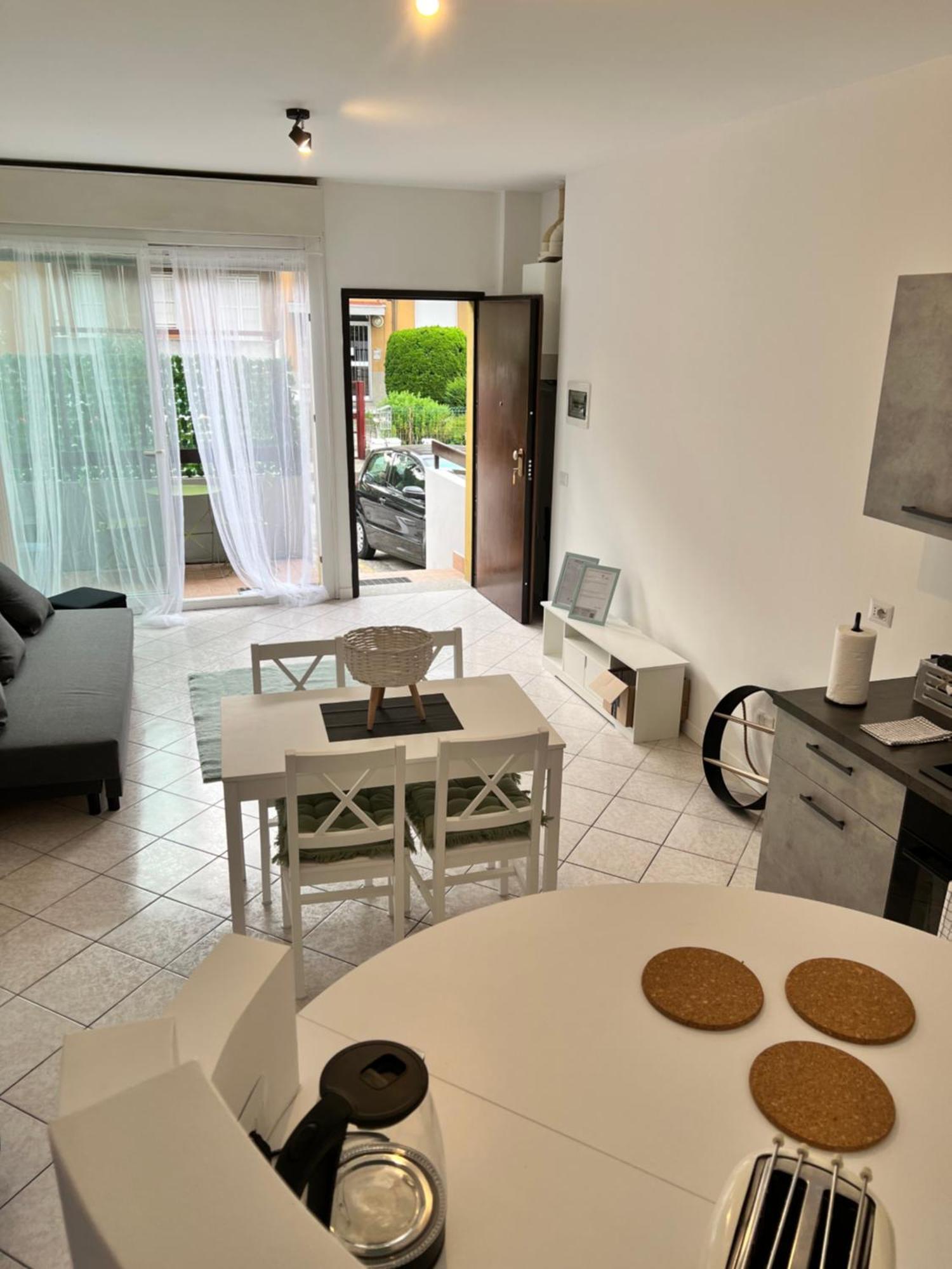 Jacam Free Parking Apartment Albese Con Cassano