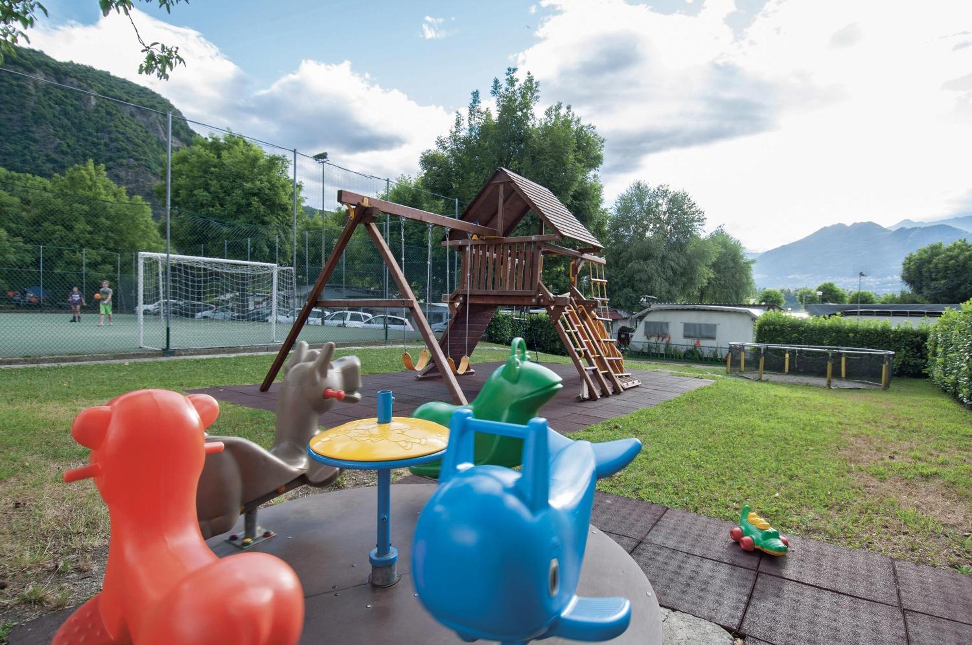 Aparthotel Village Colico