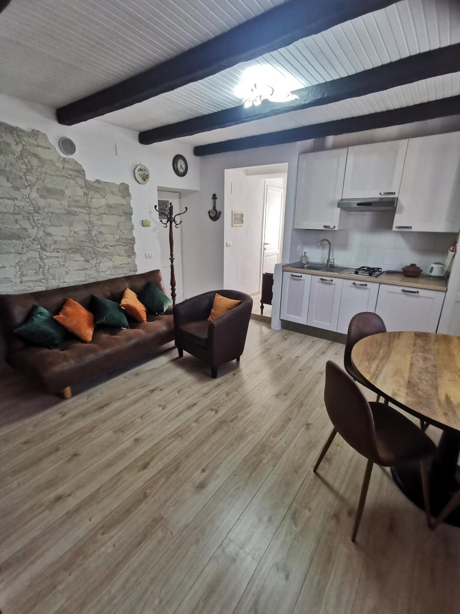 With Parking Near The Historical Center Apartment