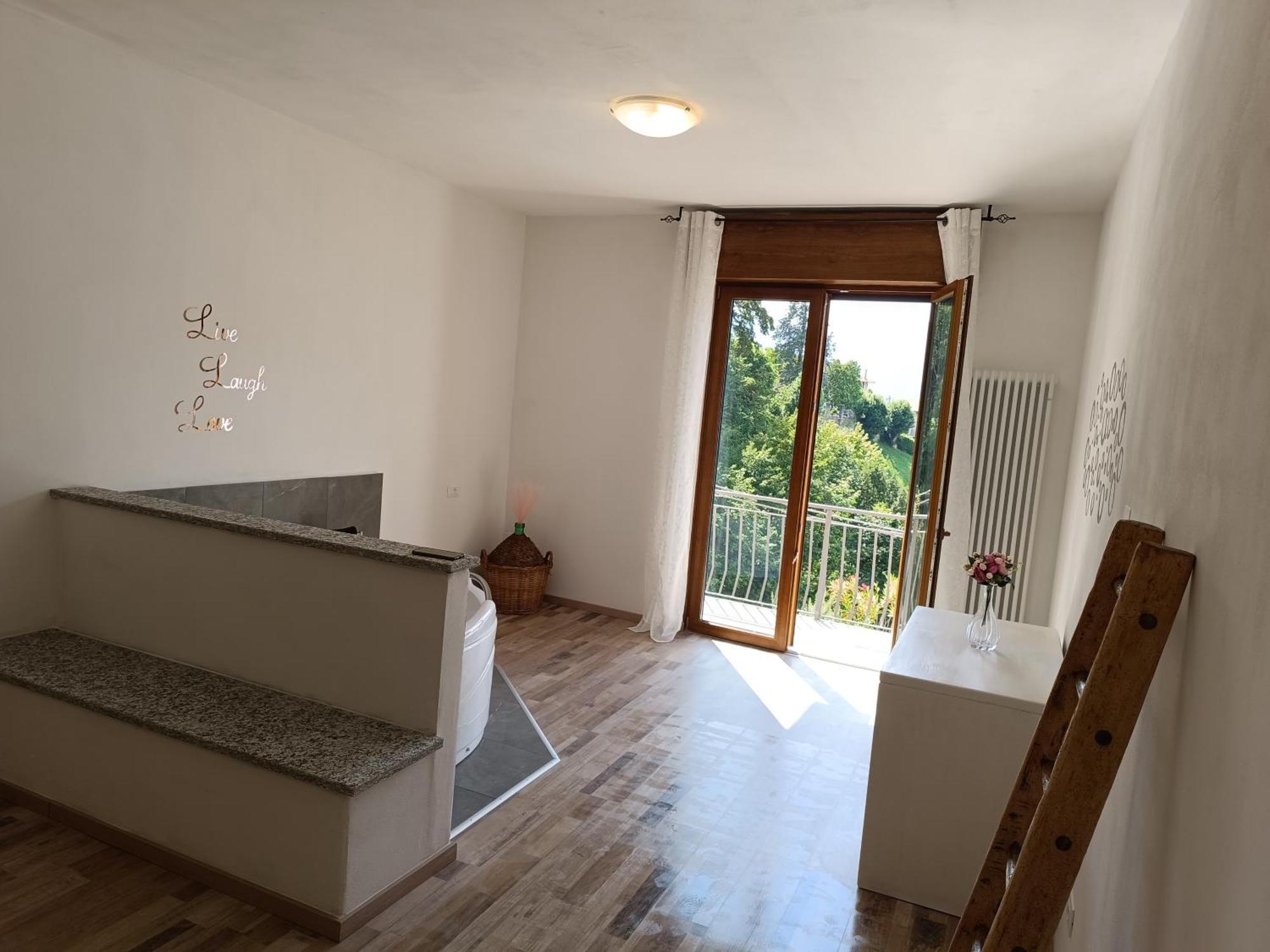 Dudi Jolie Maison - Jacuzzi * Lezzeno