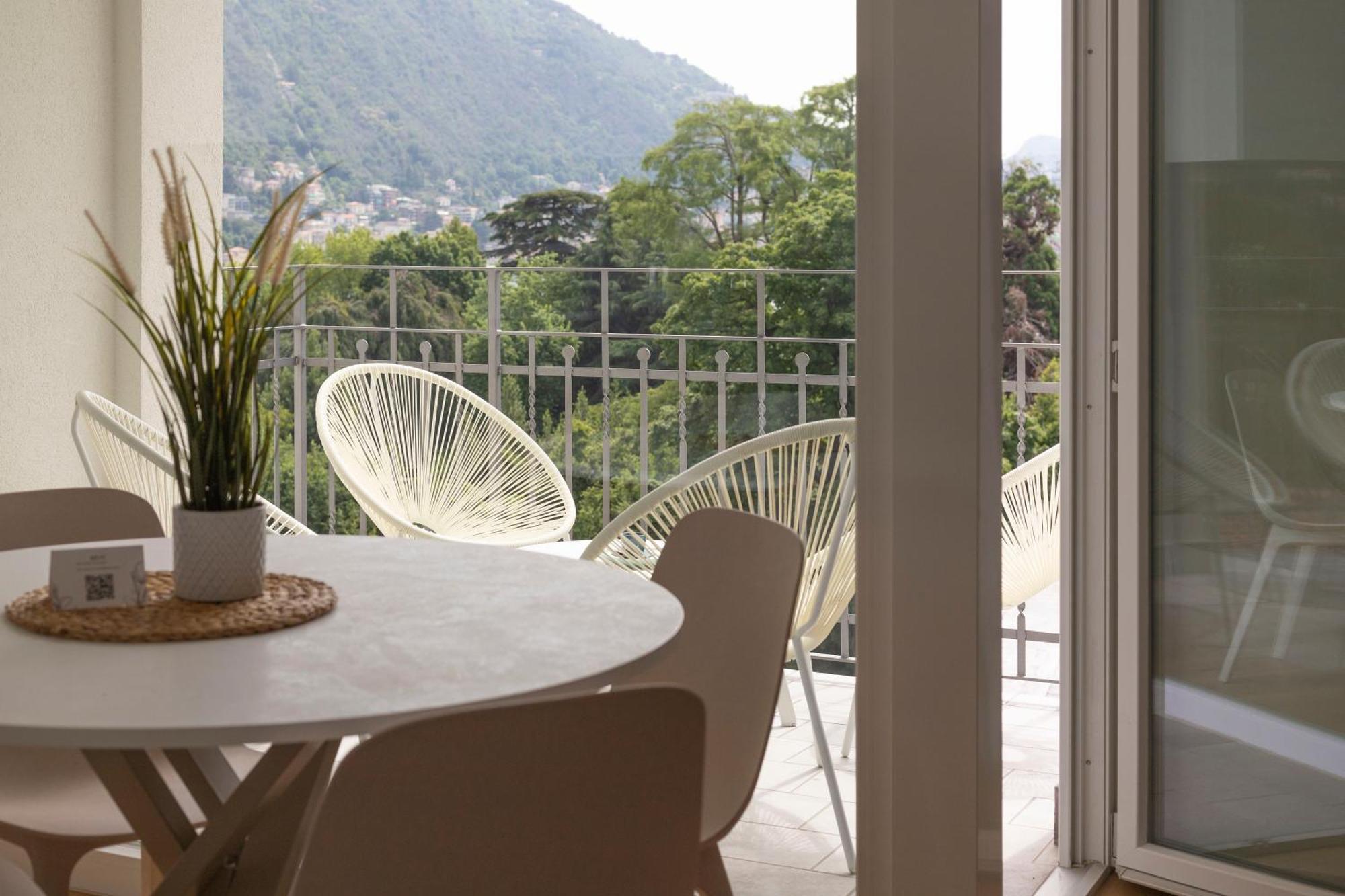 Olmo Apartment *