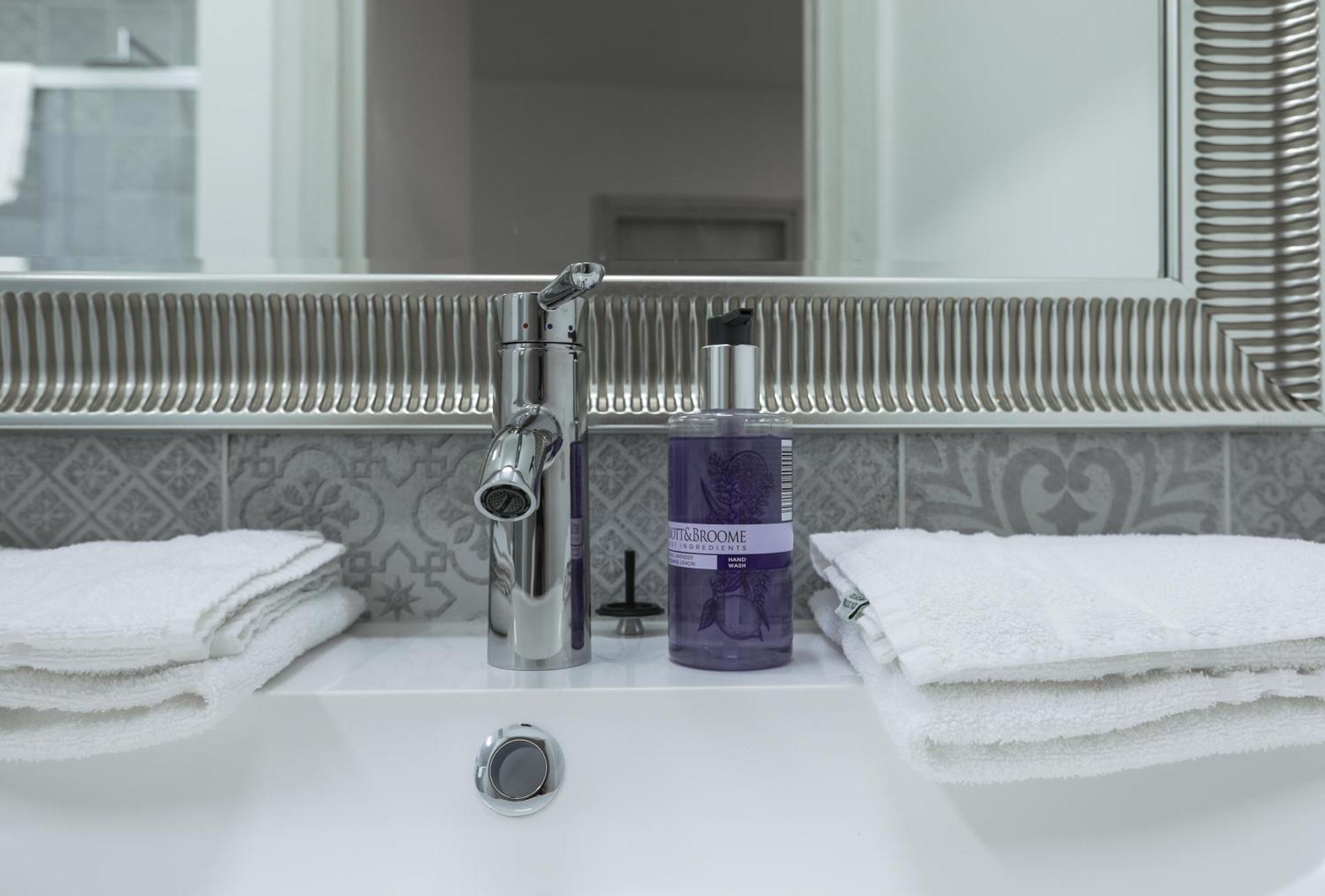 Appartamento Blue Sapphire Cozy Flat In Center Of City