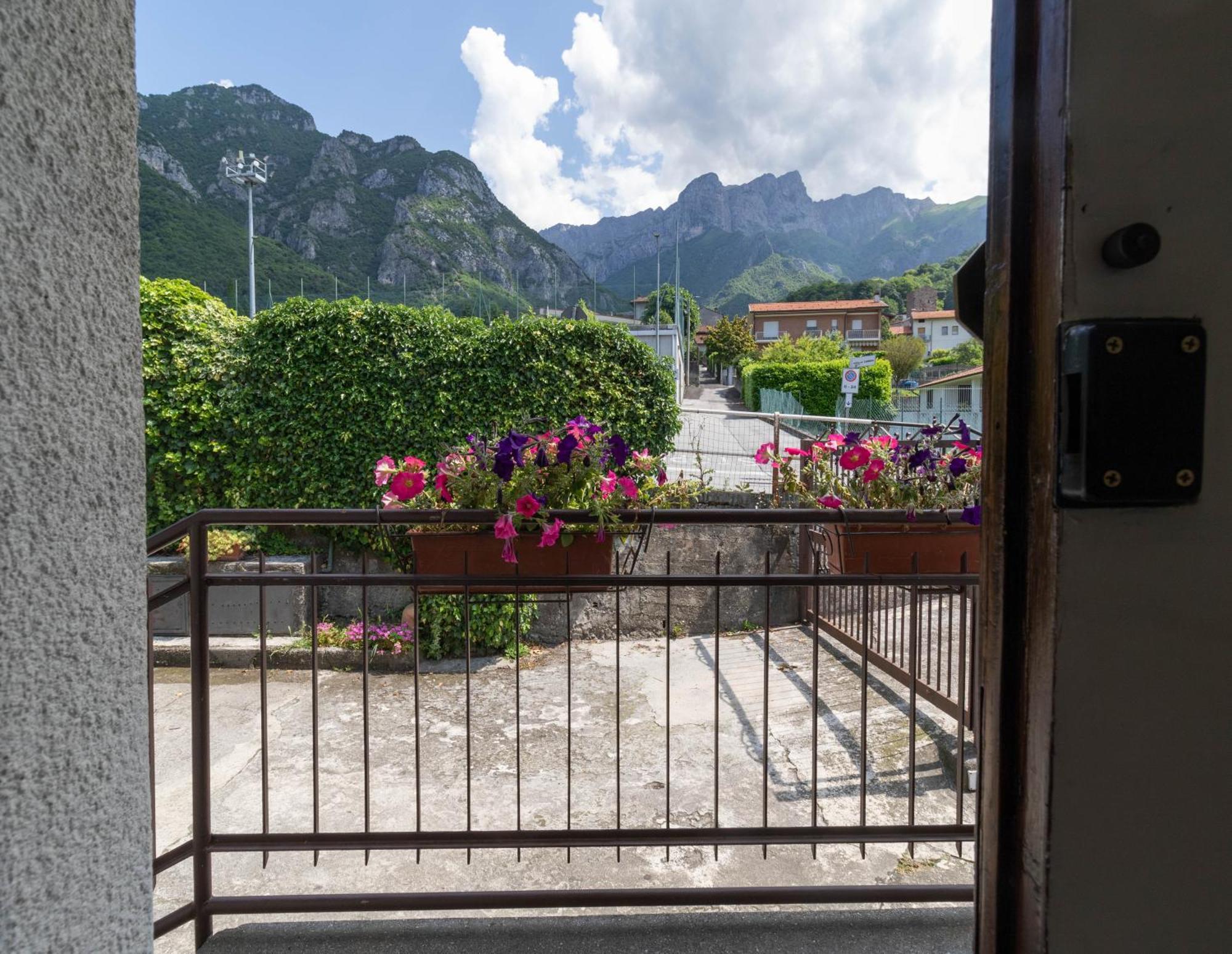 Mamma Ciccia - Mountains & Mandello del Lario