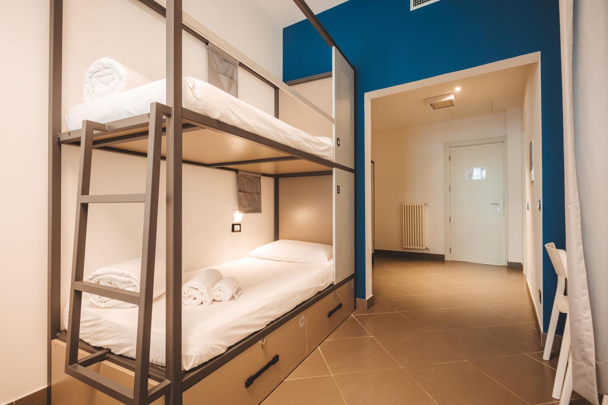 Hostel & *