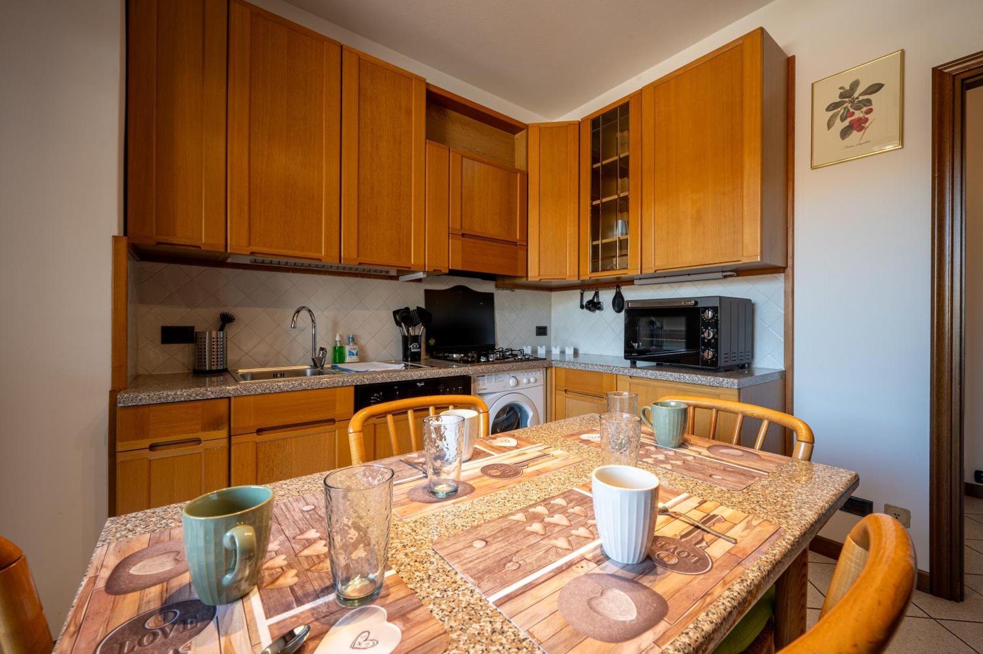 Apartment Three Bedroom - View - Larihome A57 *