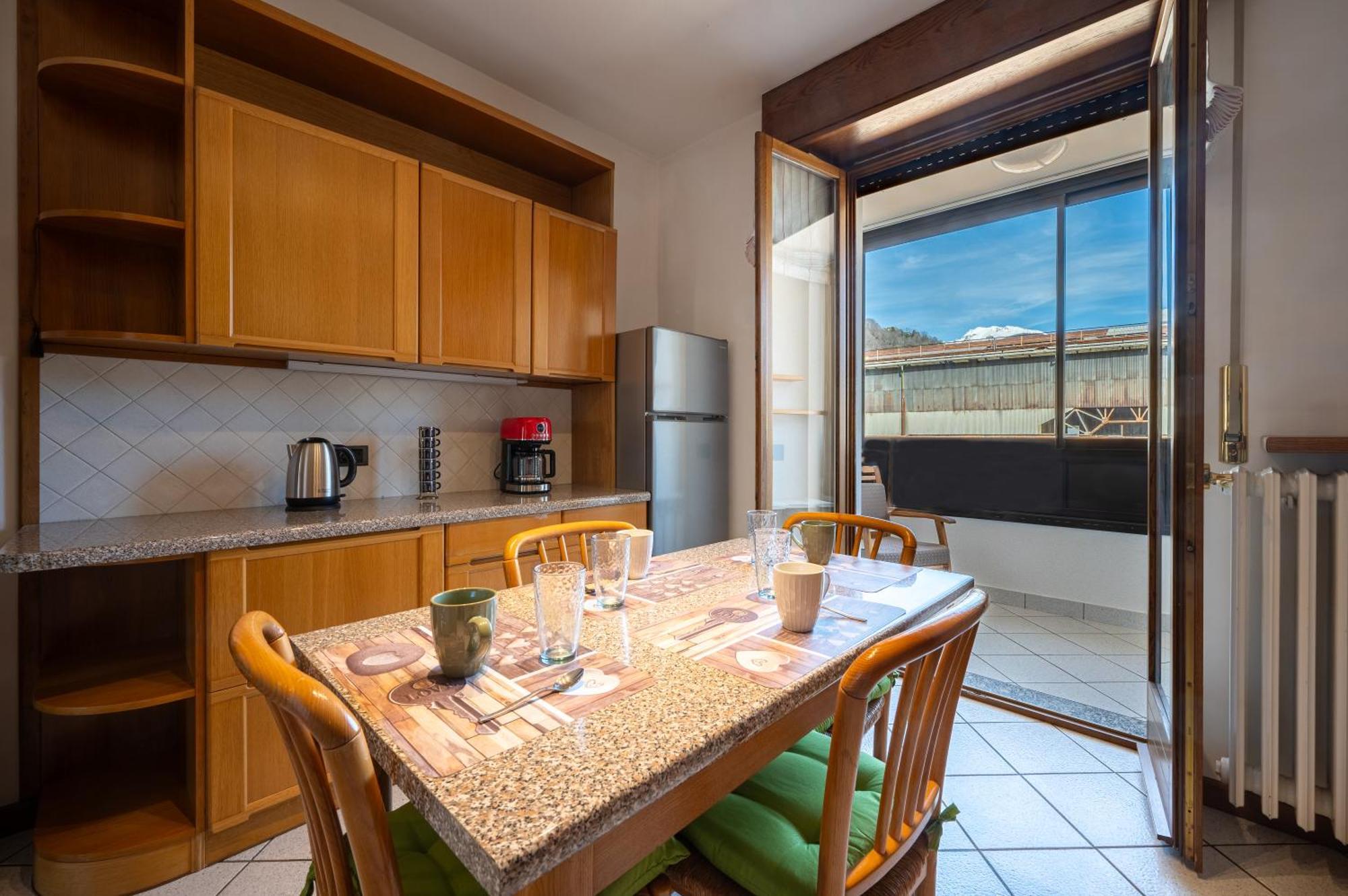 Three Bedroom - View - Larihome A57 Apartment *