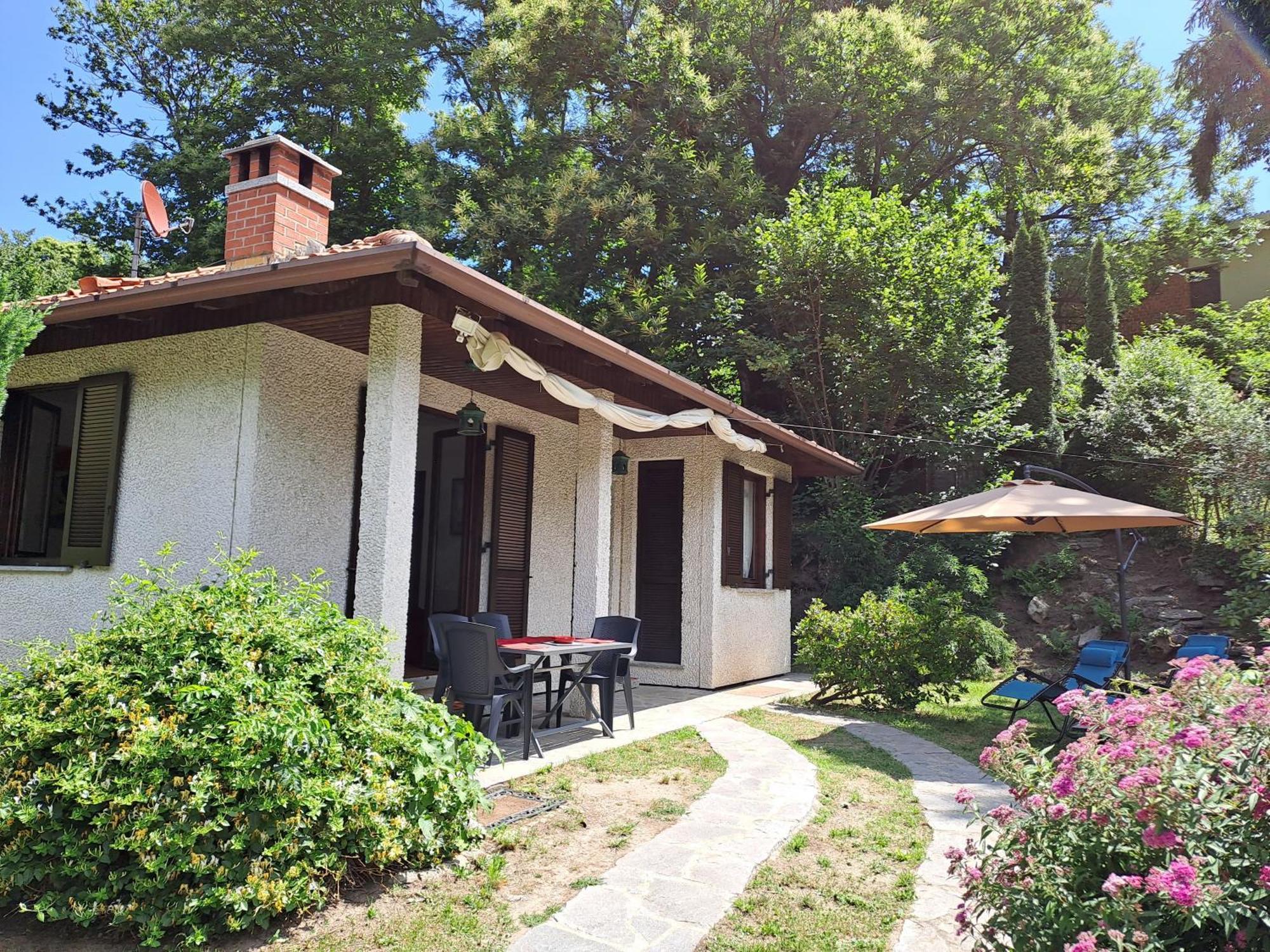 Singola Con Giardino Ghisallo Zona Bellagio Casa vacanze Magreglio