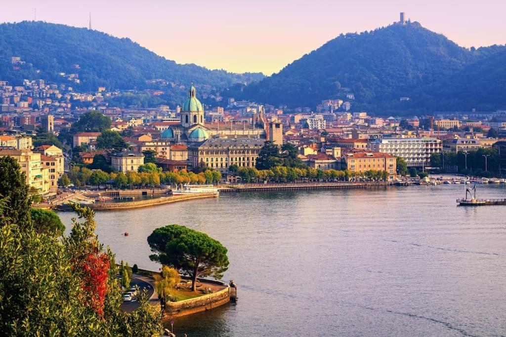Jack Lake, A Stone's Throw From The * Como