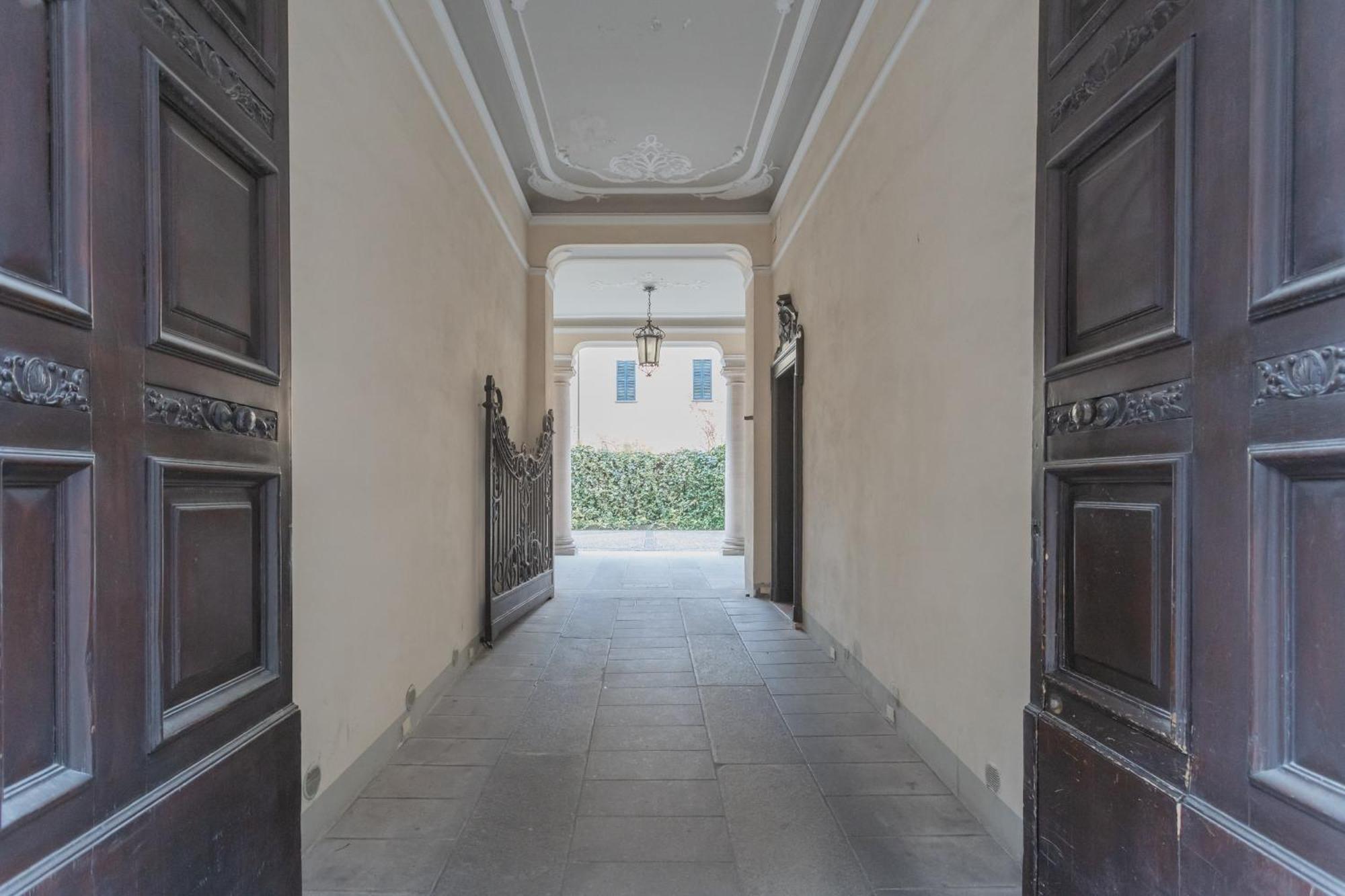 Cinque Giornate 70 By Rent Apartment