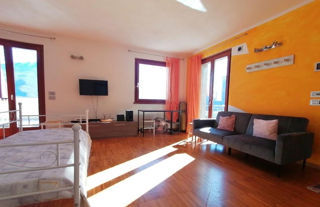 Ulivi On The Apartment *