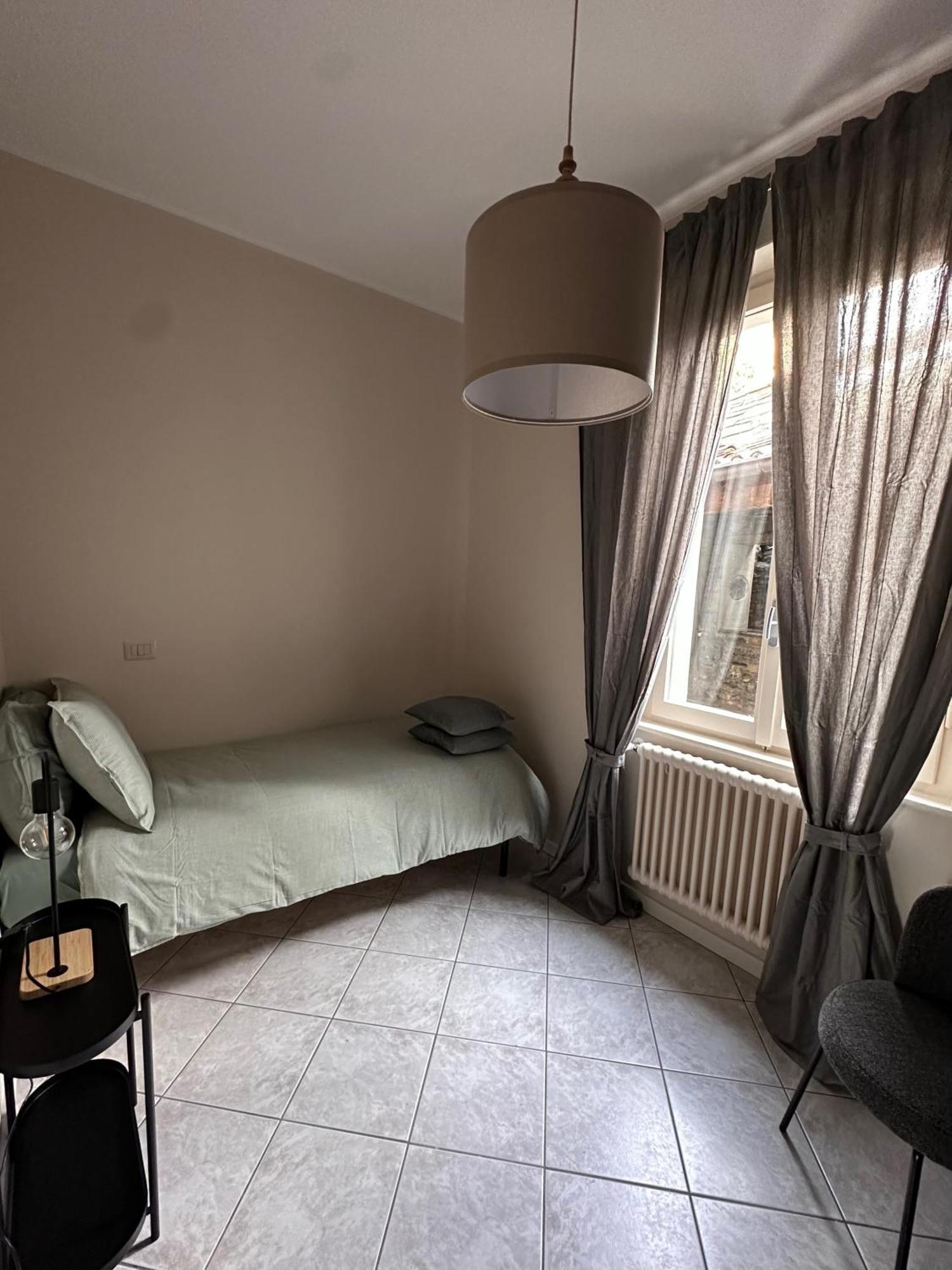 Holiday Curt De L'elba With Private Garden And Parking - Apartment