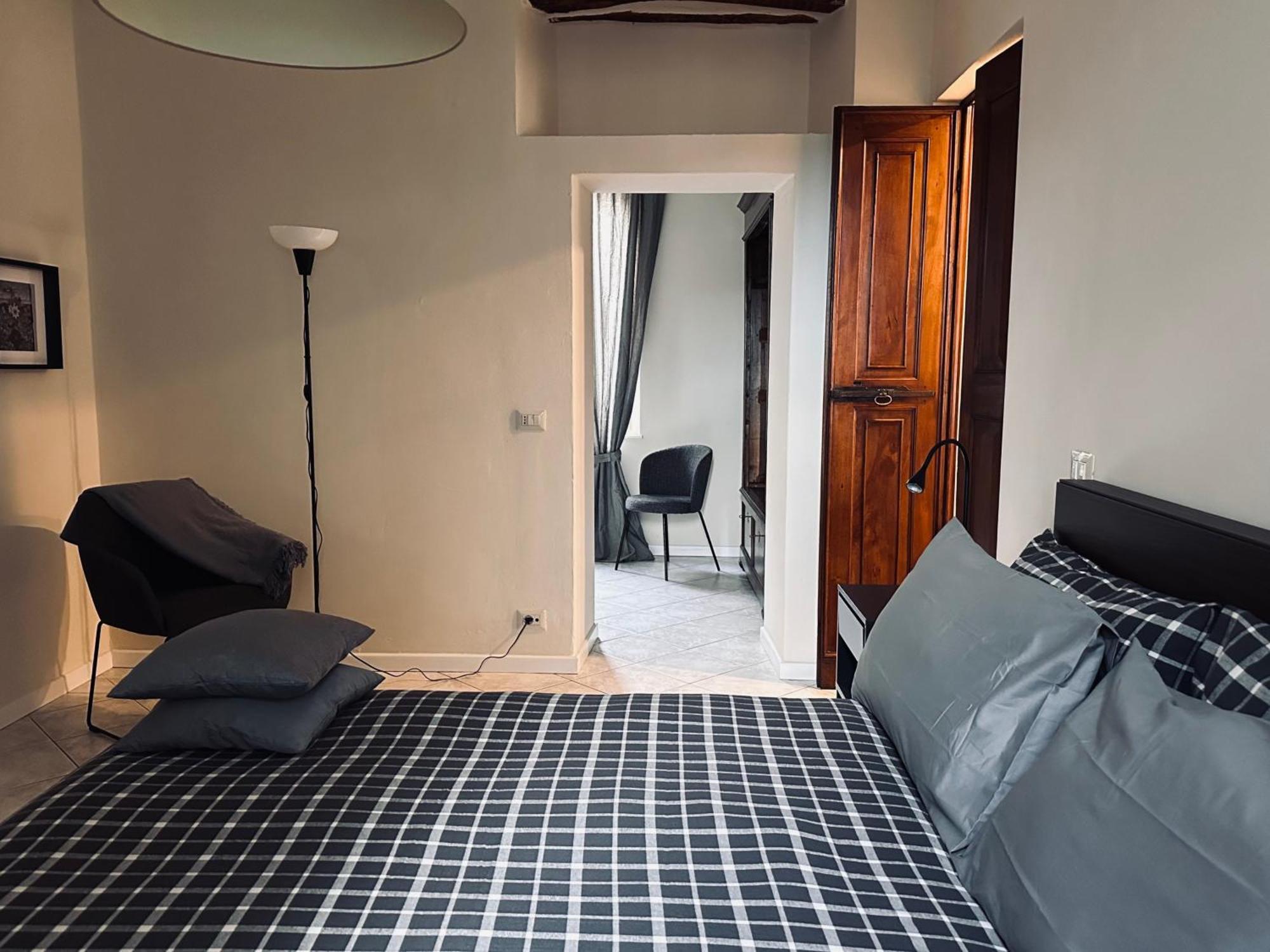 Holiday Curt De L'elba With Private Garden And Parking - Apartment *