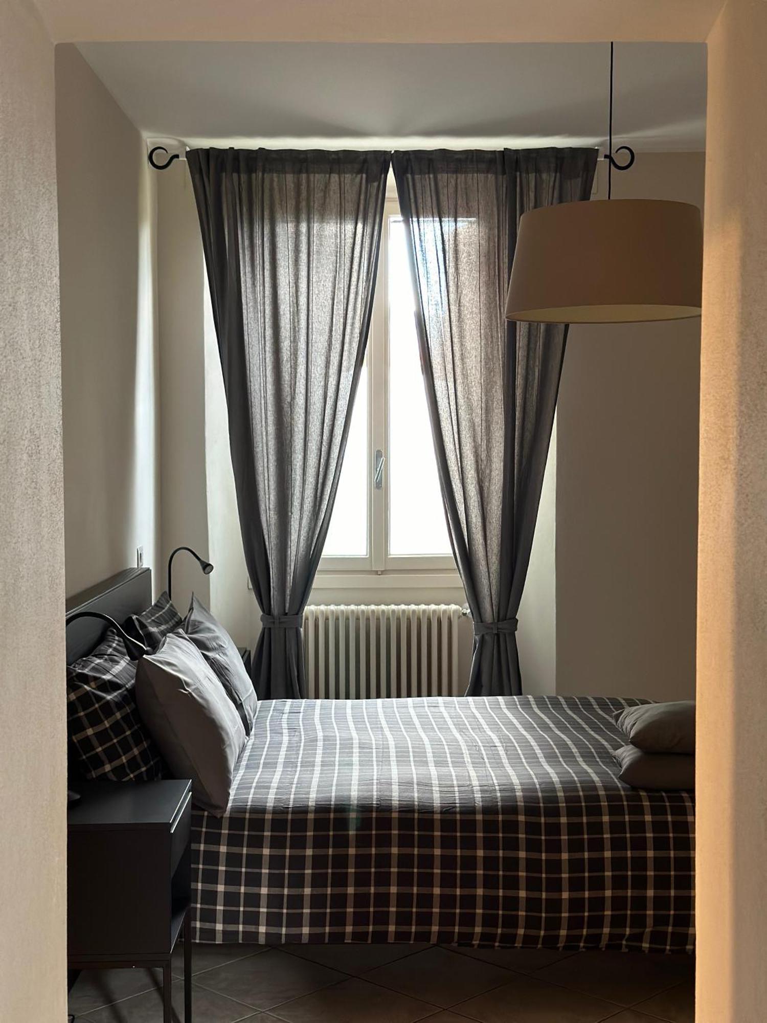 Apartment Holiday Curt De L'elba With Private Garden And Parking - Cernobbio