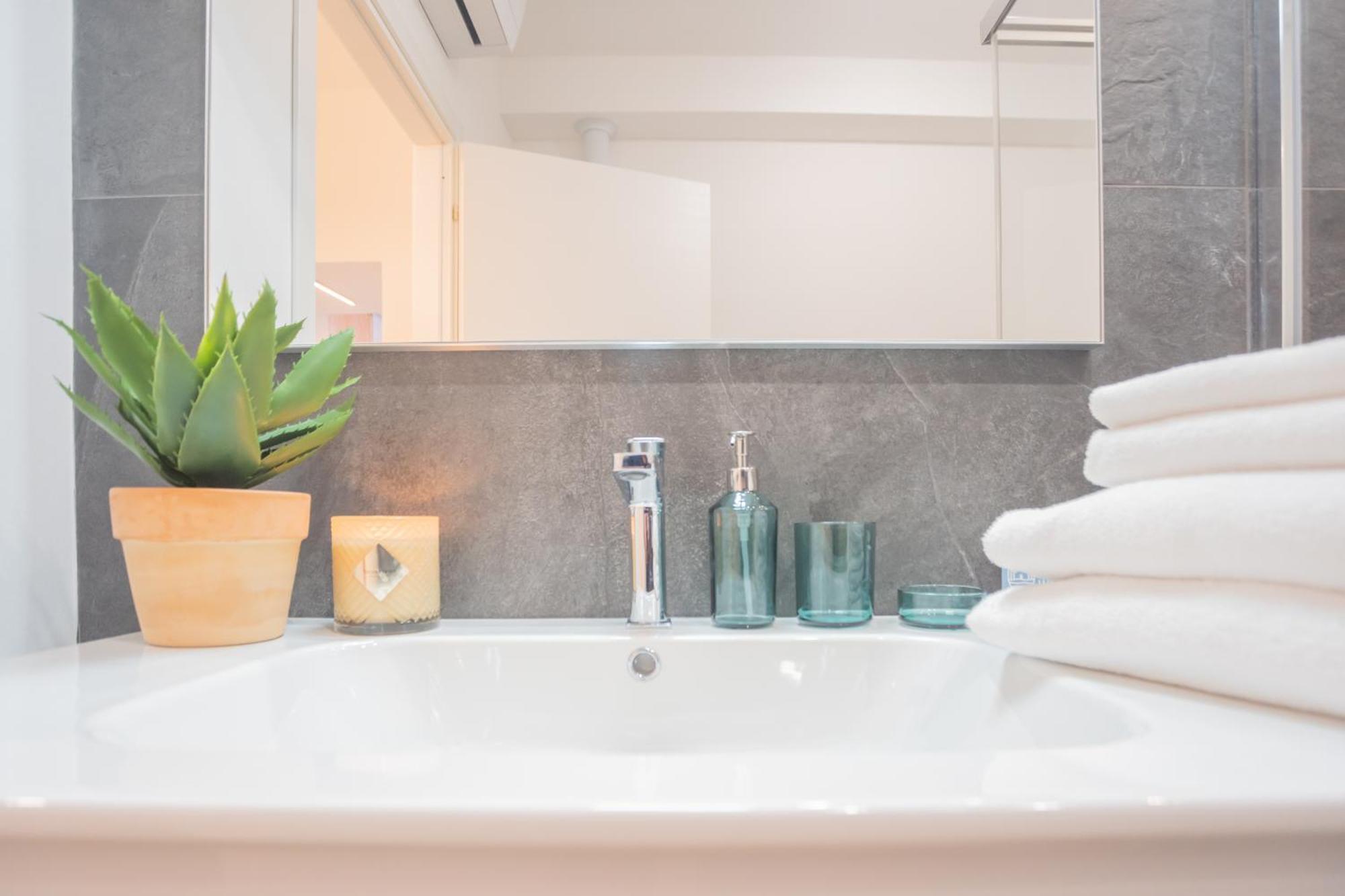 Cozy Nest On The By Rent Appartamento Tremezzo