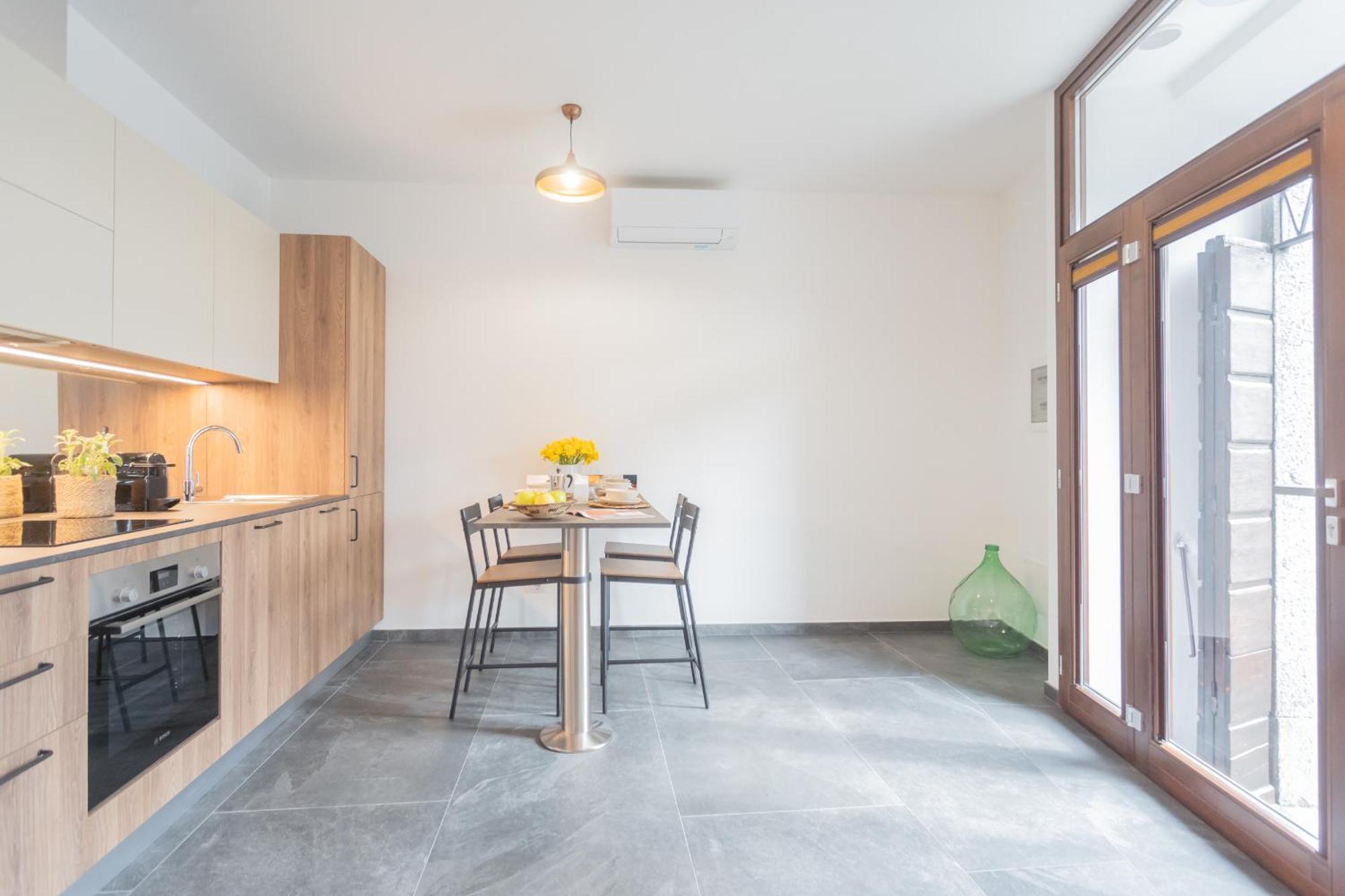 Cozy Nest On The By Rent
