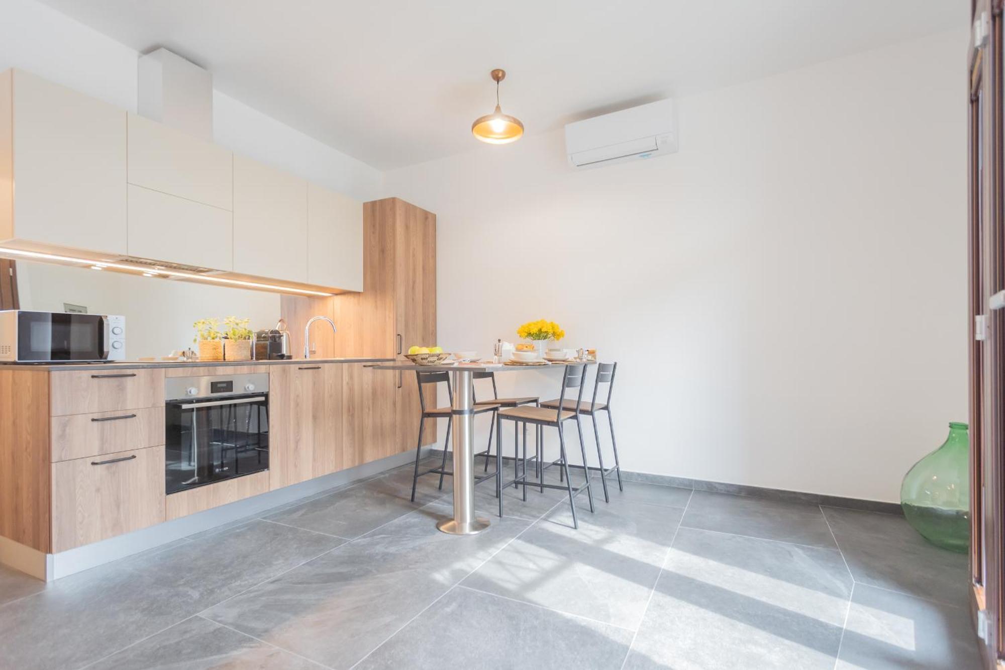 Cozy Nest On The By Rent Appartamento Tremezzo