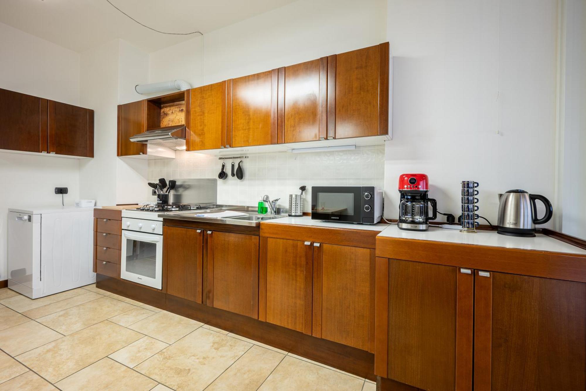 Apartment Two Bedroom With Garage - Larihome A56 Dongo