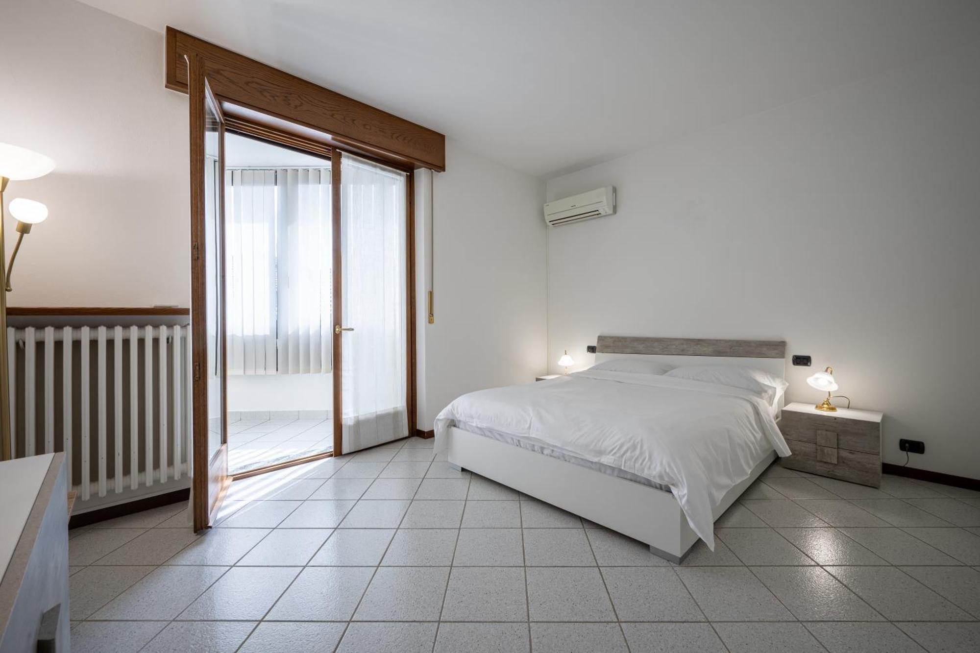 Apartment Two Bedroom With Garage - Larihome A56 Dongo