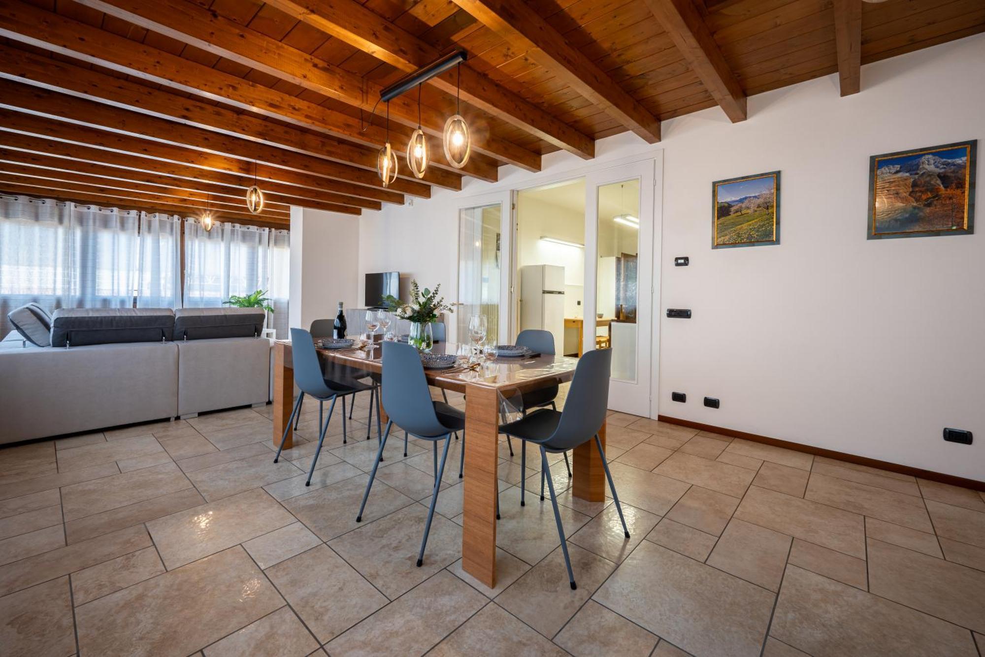 Two Bedroom With Garage - Larihome A56 * Dongo