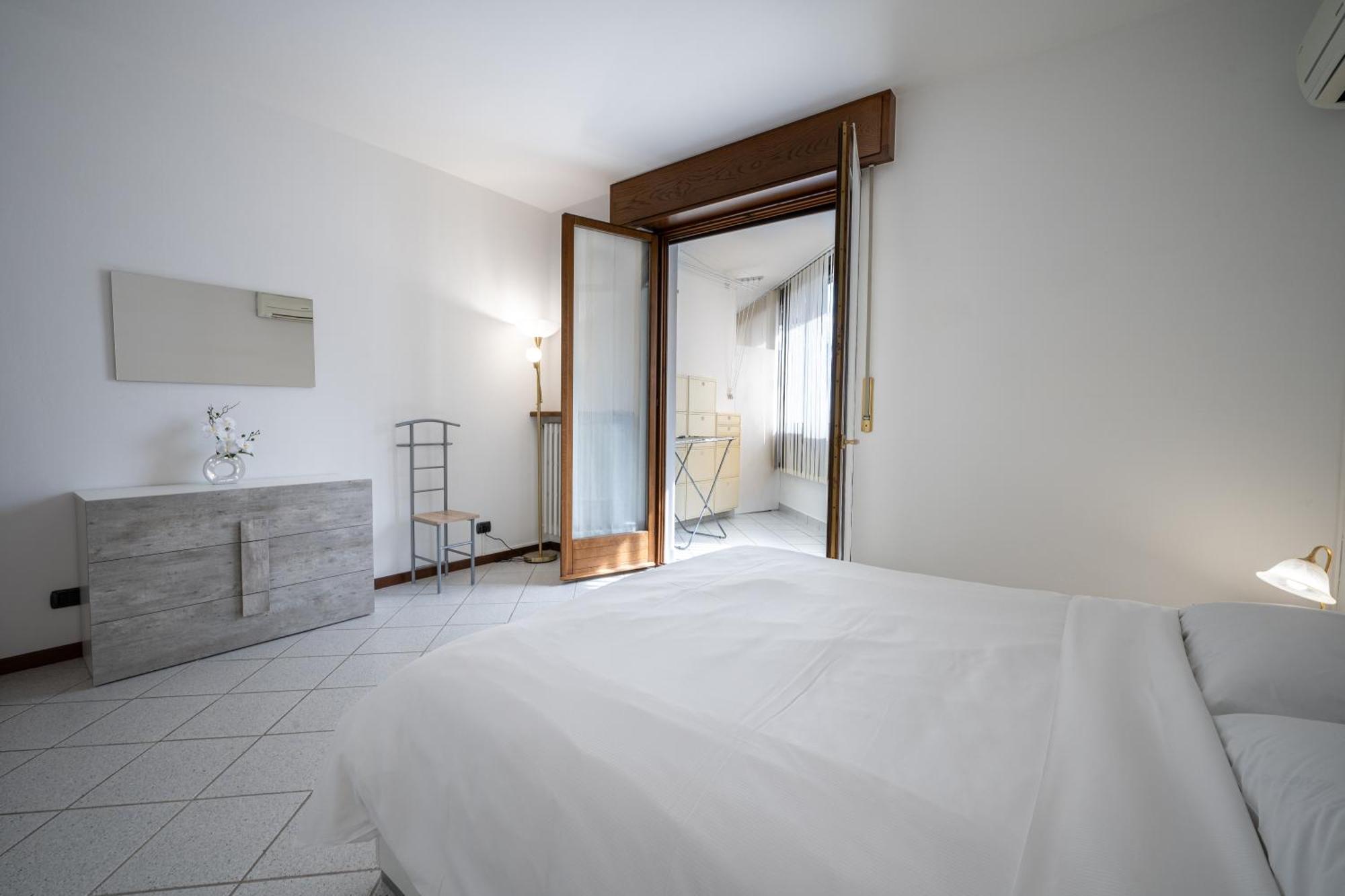 Two Bedroom With Garage - Larihome A56 Apartment Dongo