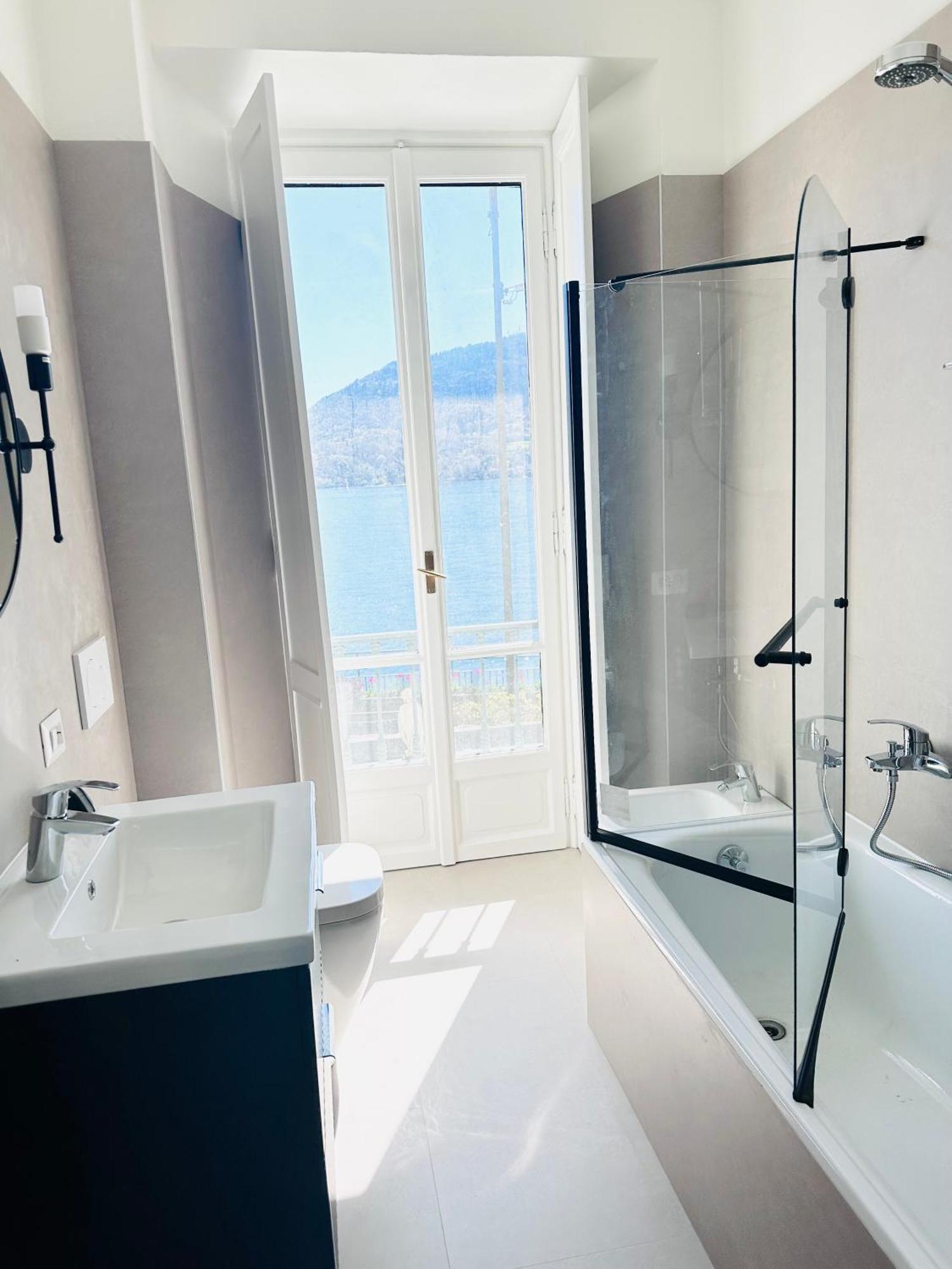 Griante Gem Apartment