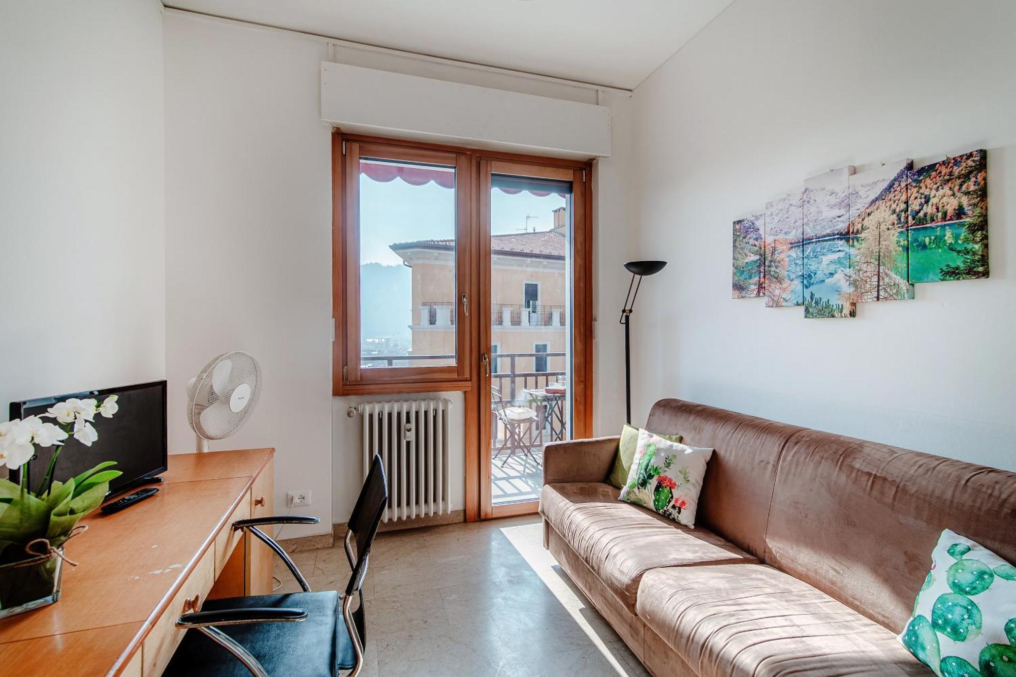 Apartment Sweet On The Lake - Downtown