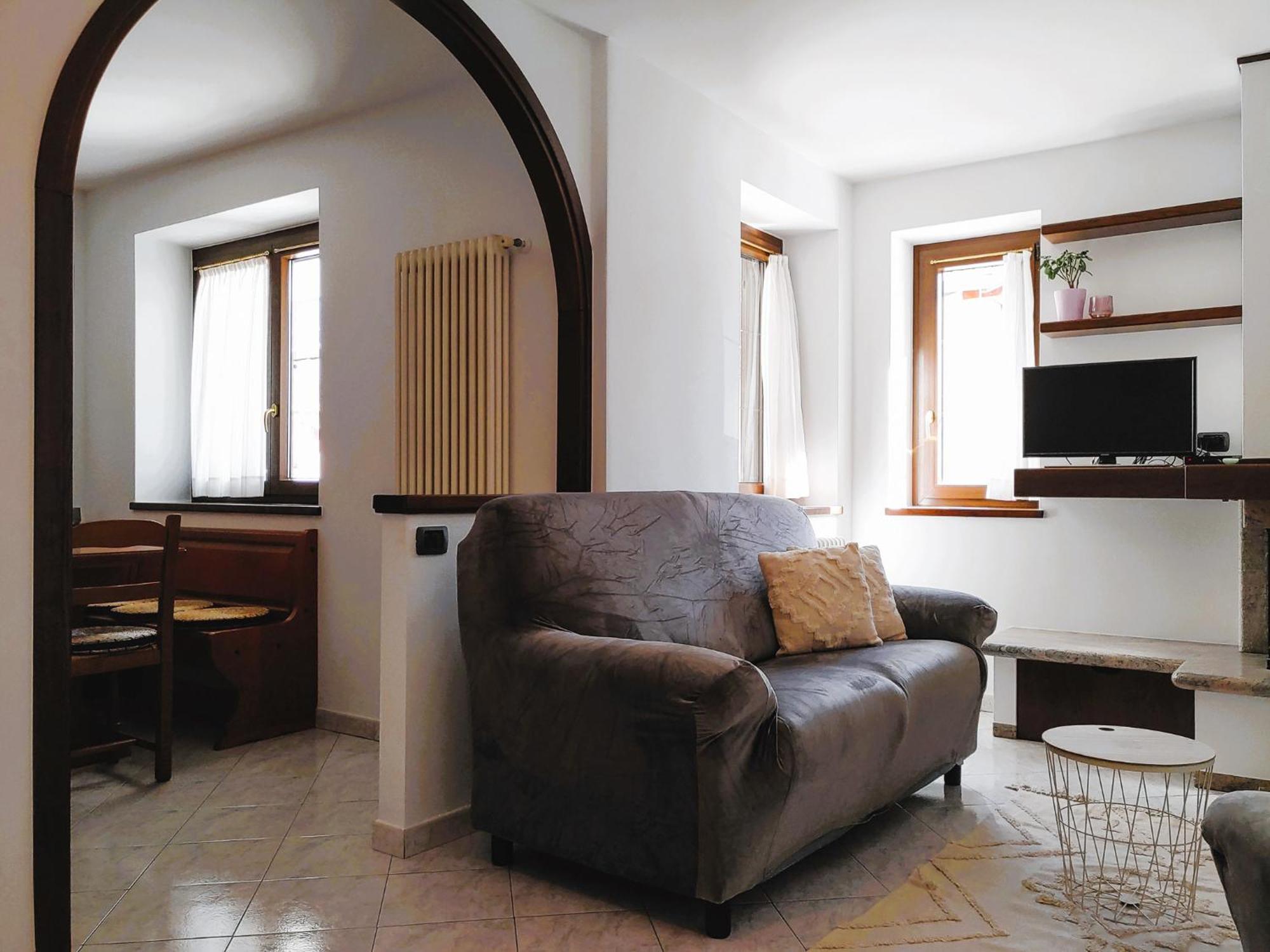 Panorama Mera Apartment